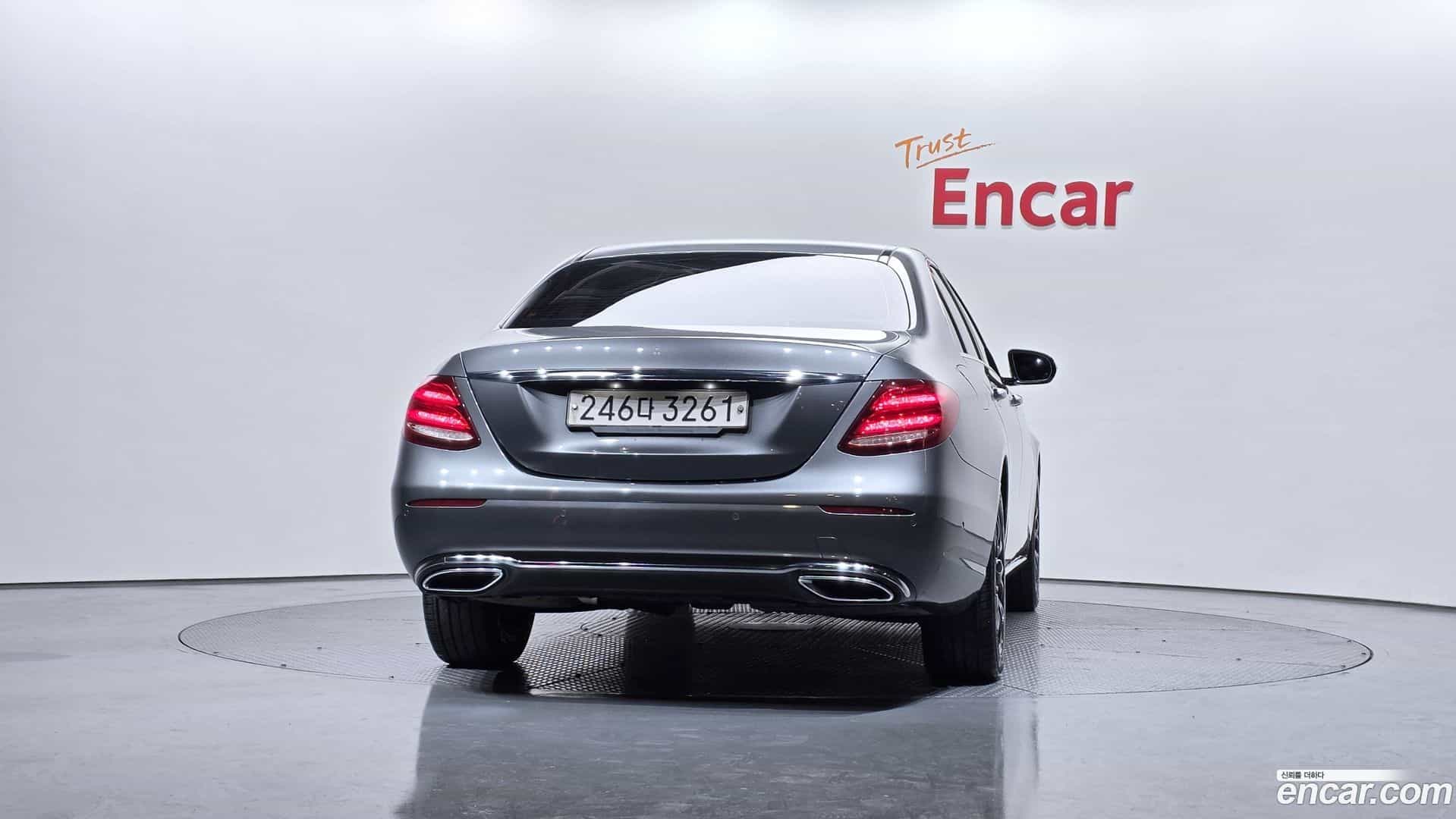E-Class Mercedes-Benz 2019.4-OUTER-004