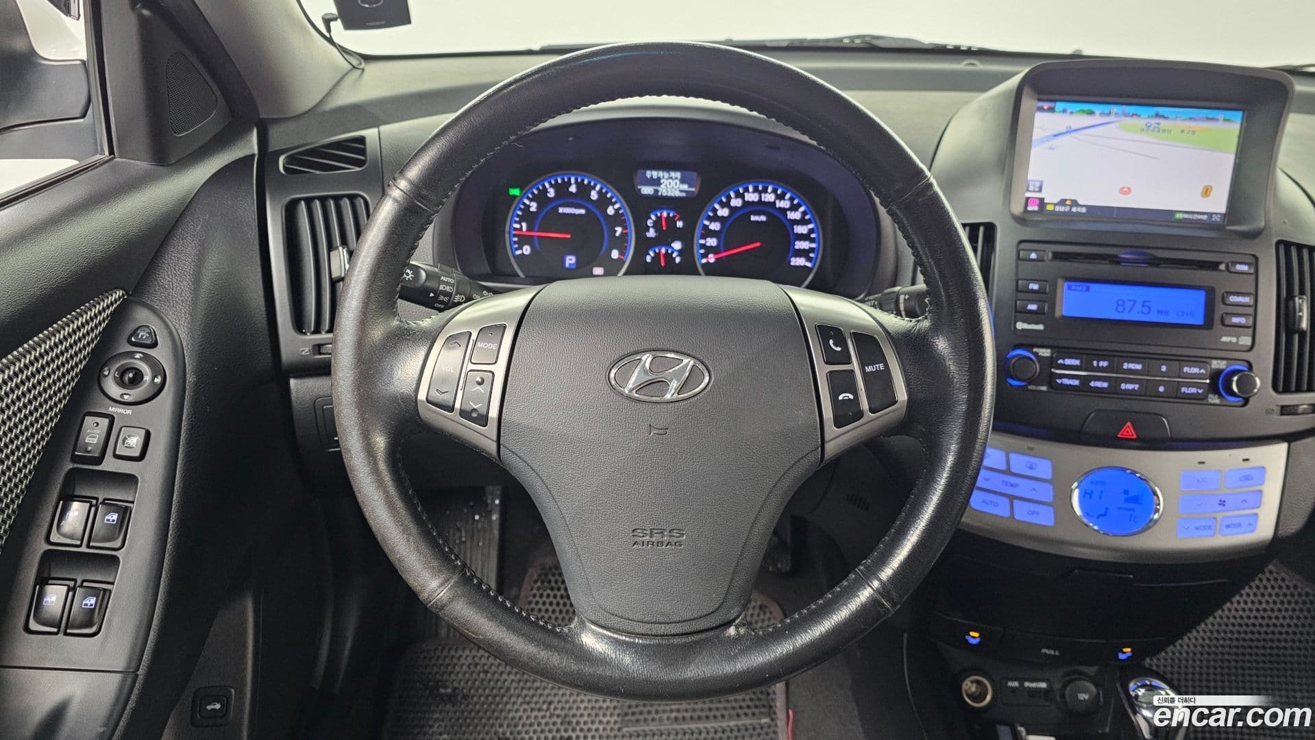 Main__Slider__Photo:AVANTE Hyundai 2009.9-12