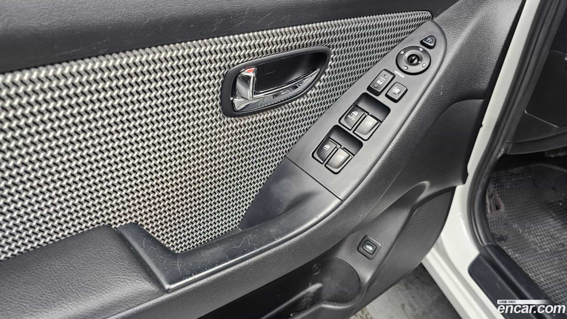 AVANTE Hyundai 2009.9-OPTION-022