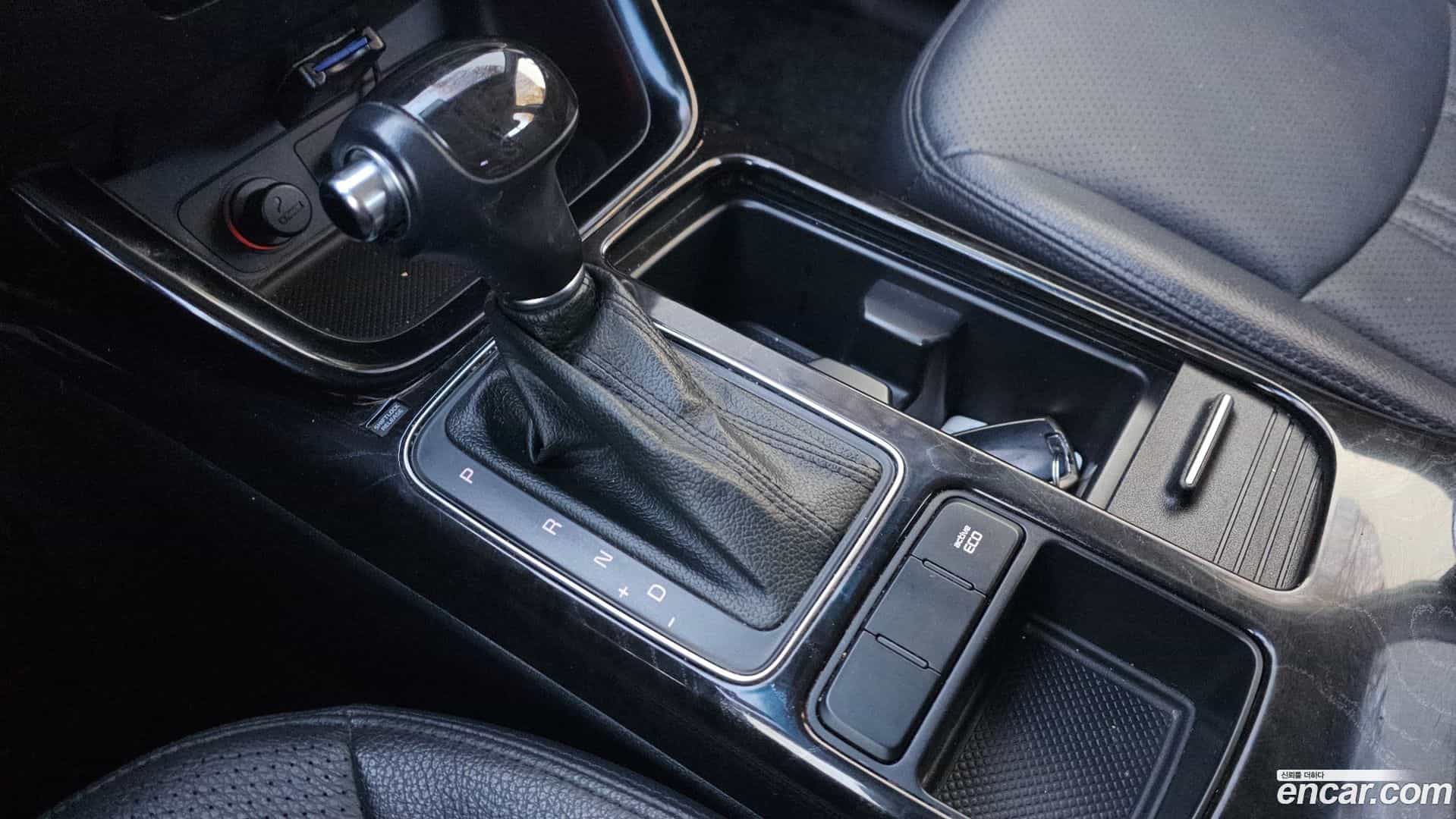 Sorento Kia 2014.6-INNER-009