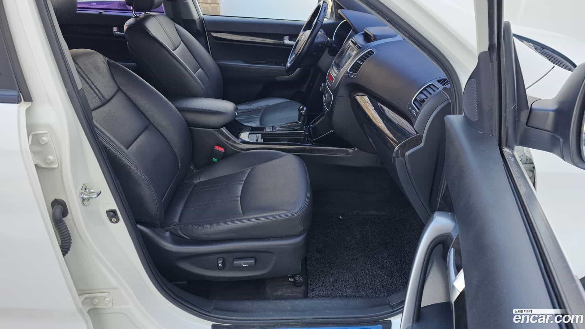 Sorento Kia 2014.6-INNER-010