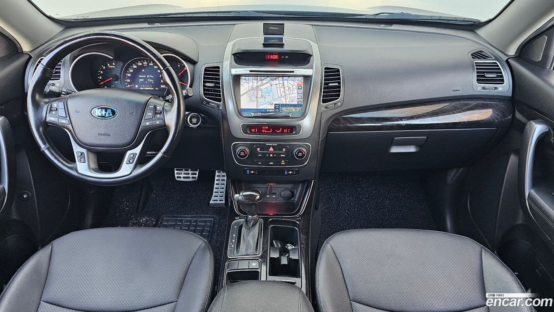 Main__Slider__Photo:Sorento Kia 2014.0-6