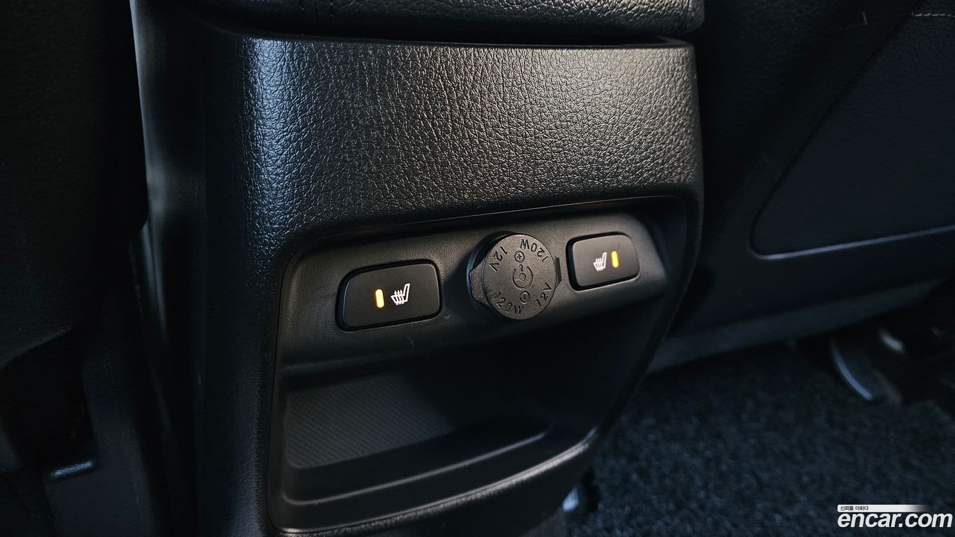 Main__Slider__Photo:Sorento Kia 2014.0-17