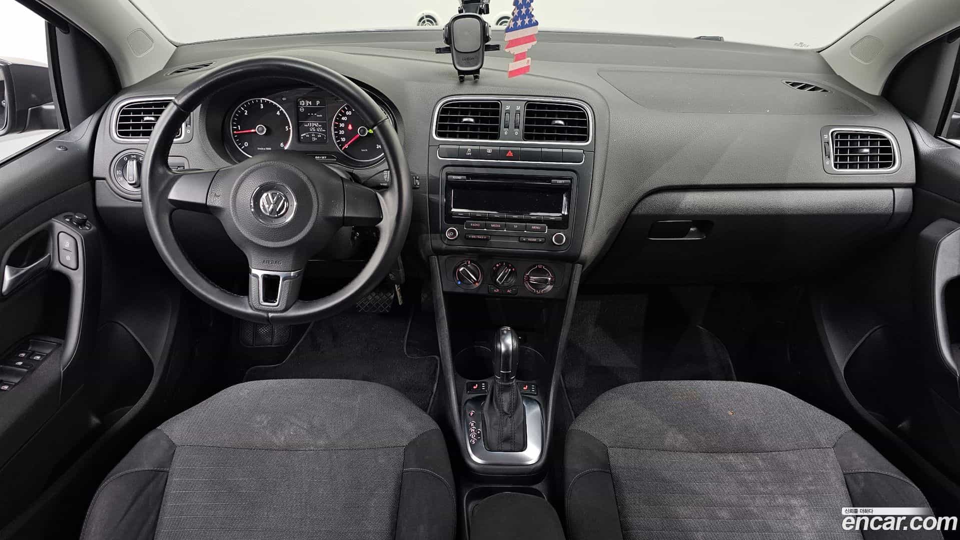 Polo Volkswagen 2014.4-INNER-007