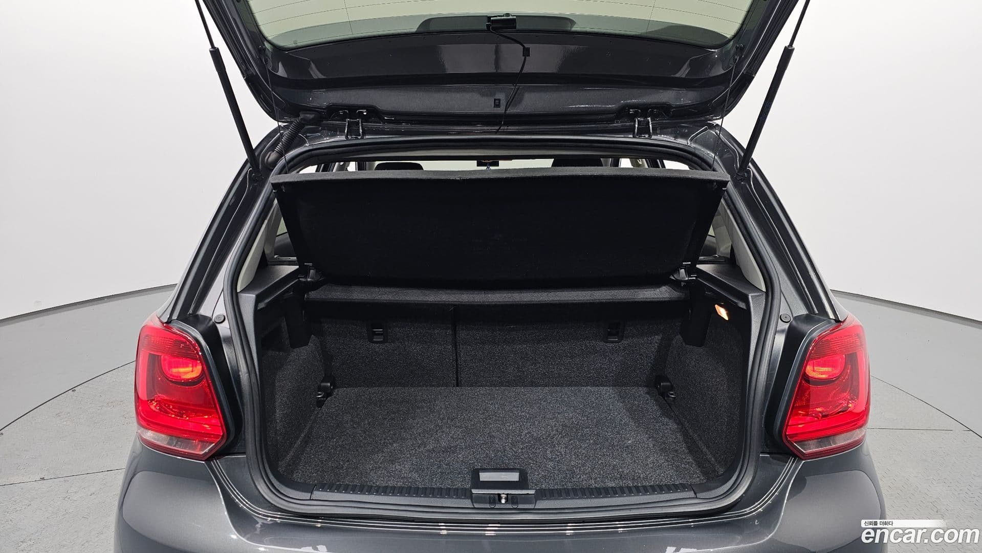 Main__Slider__Photo:Polo Volkswagen 2014.4-19