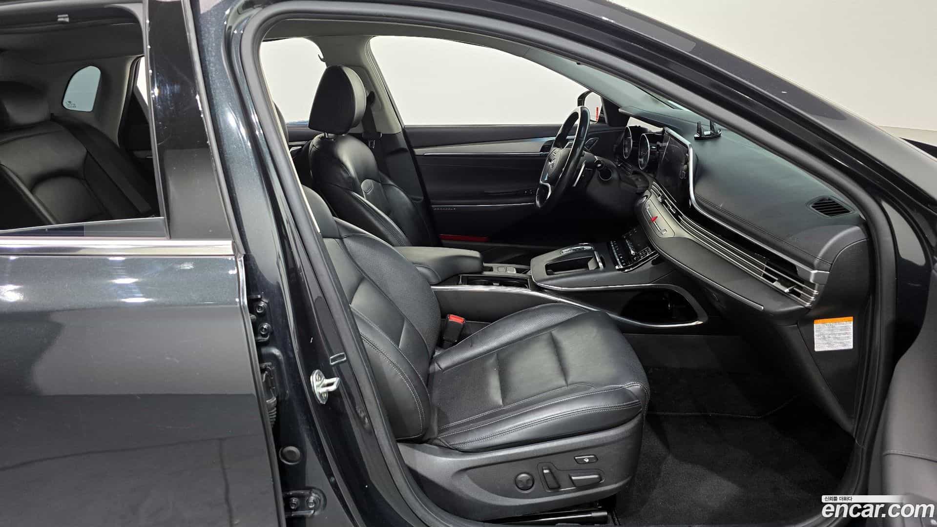 Grandeur Hyundai 2020.11-OPTION-015