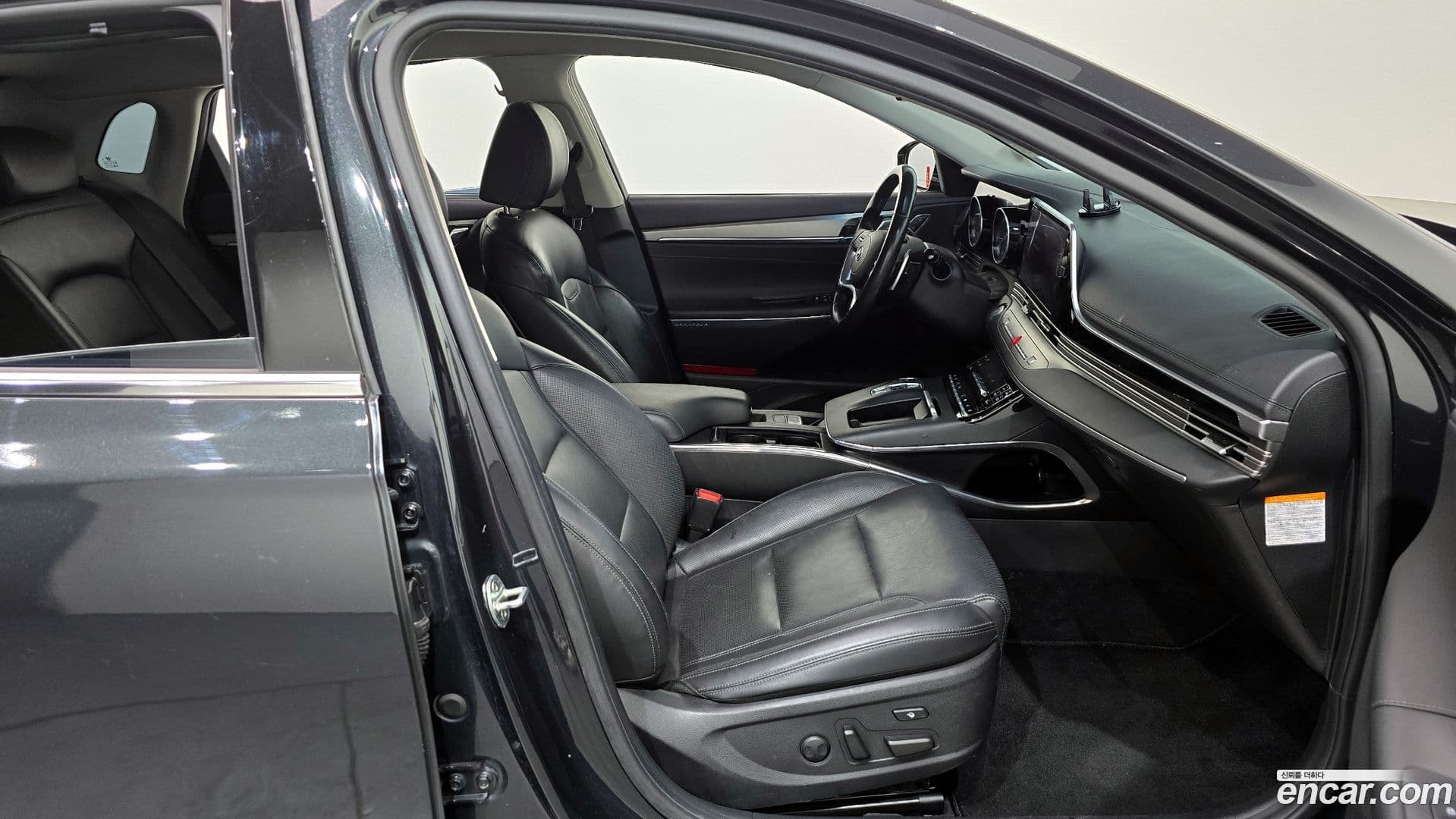 Main__Slider__Photo:Grandeur Hyundai 2020.11-10