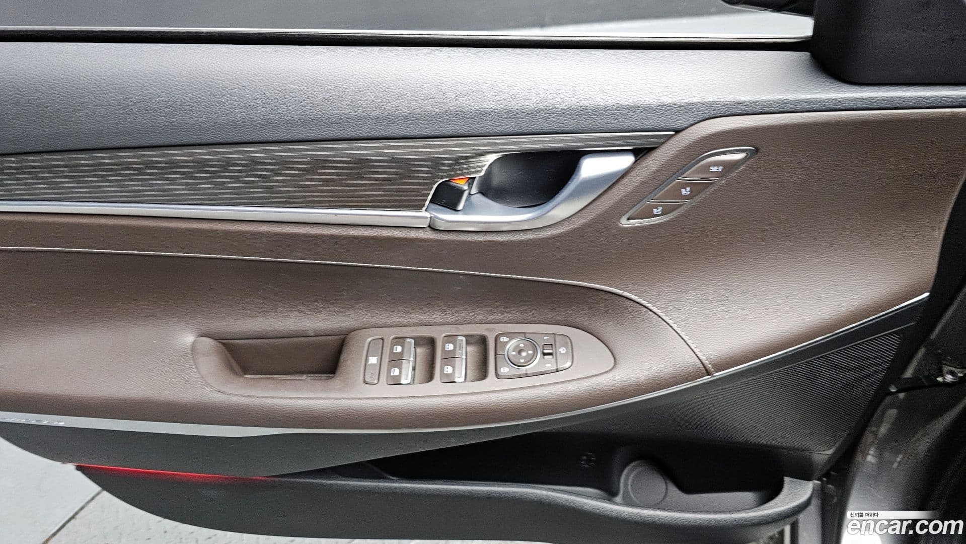 Main__Slider__Photo:Grandeur Hyundai 2017.6-16