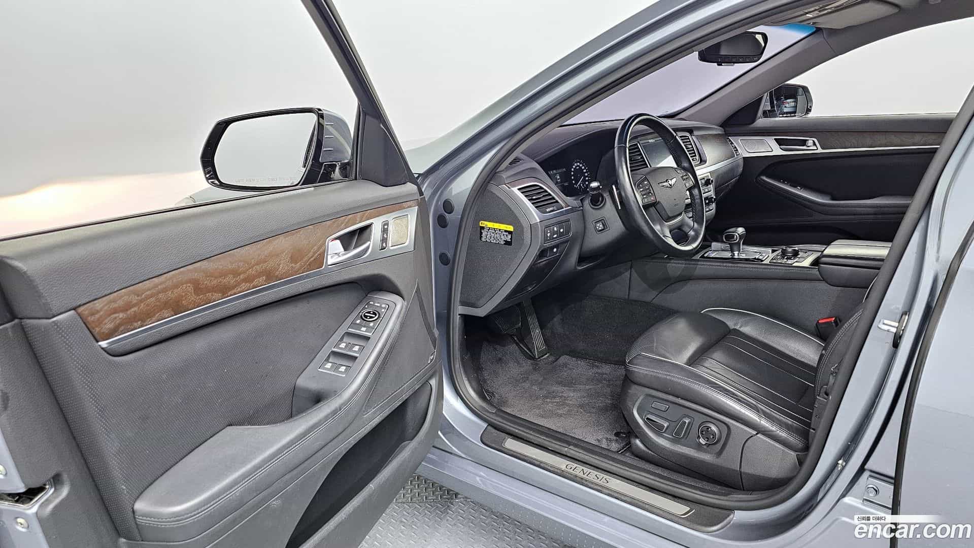 G80 Genesis 2016.11-INNER-010