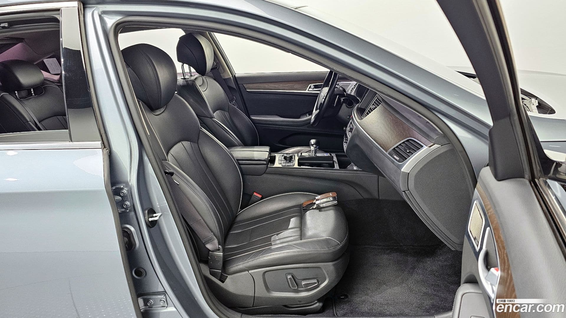 Main__Slider__Photo:G80 Genesis 2016.11-11