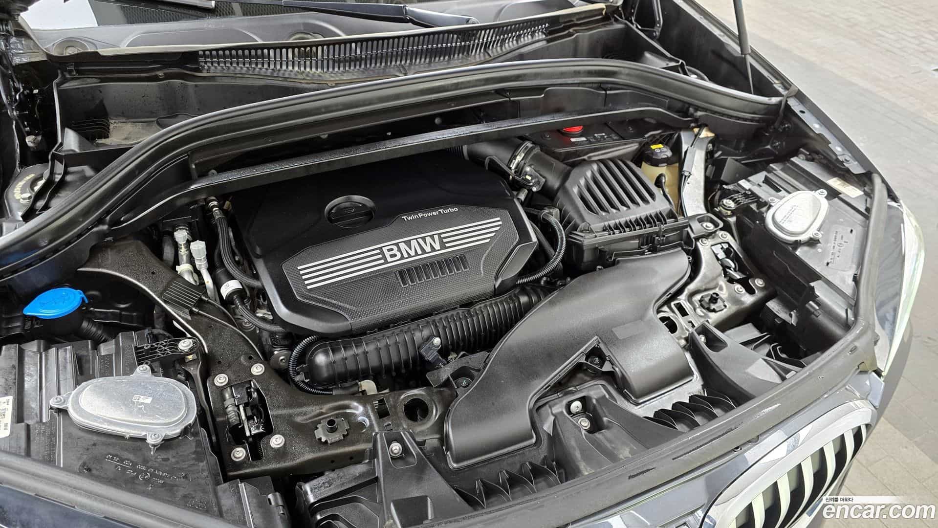 X1 BMW 2021.0-INNER-006