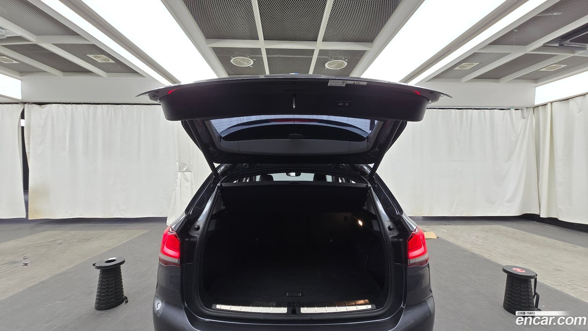 Main__Slider__Photo:X1 BMW 2021.0-19