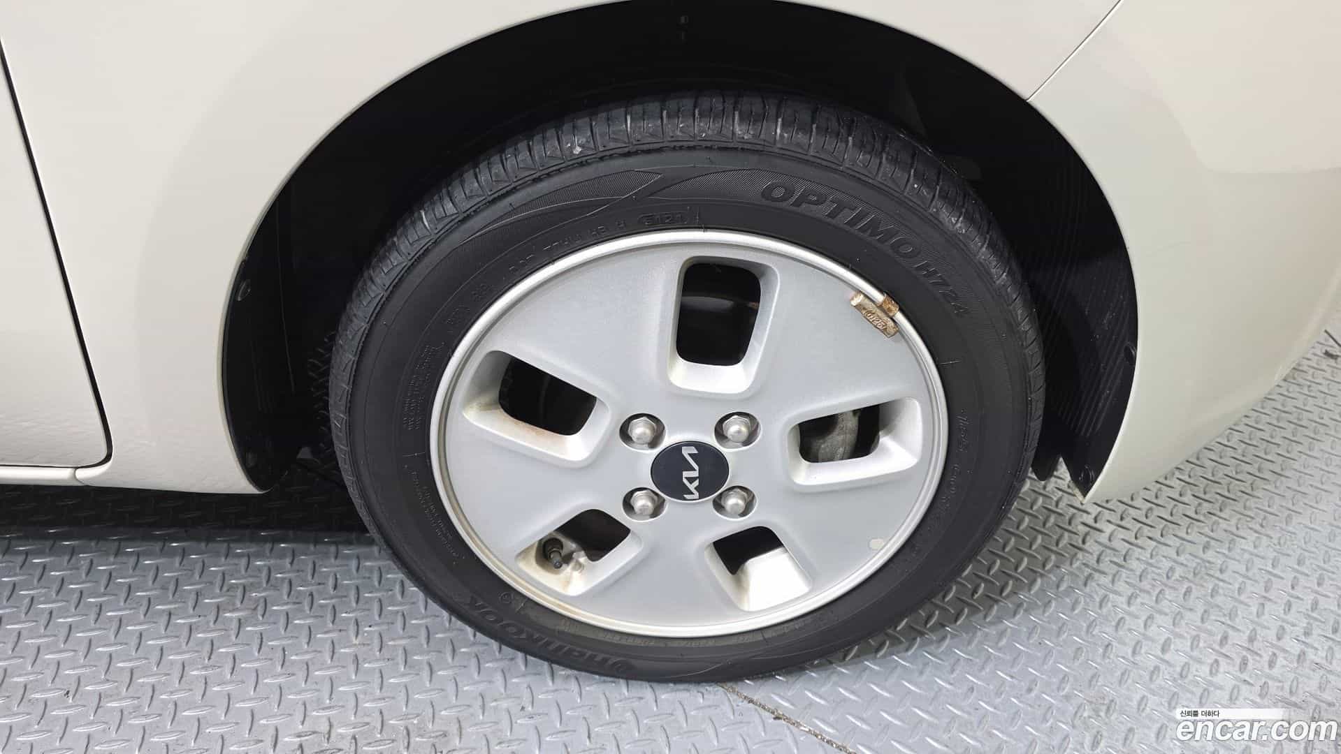 RAY Kia 2022.0-OUTER-005