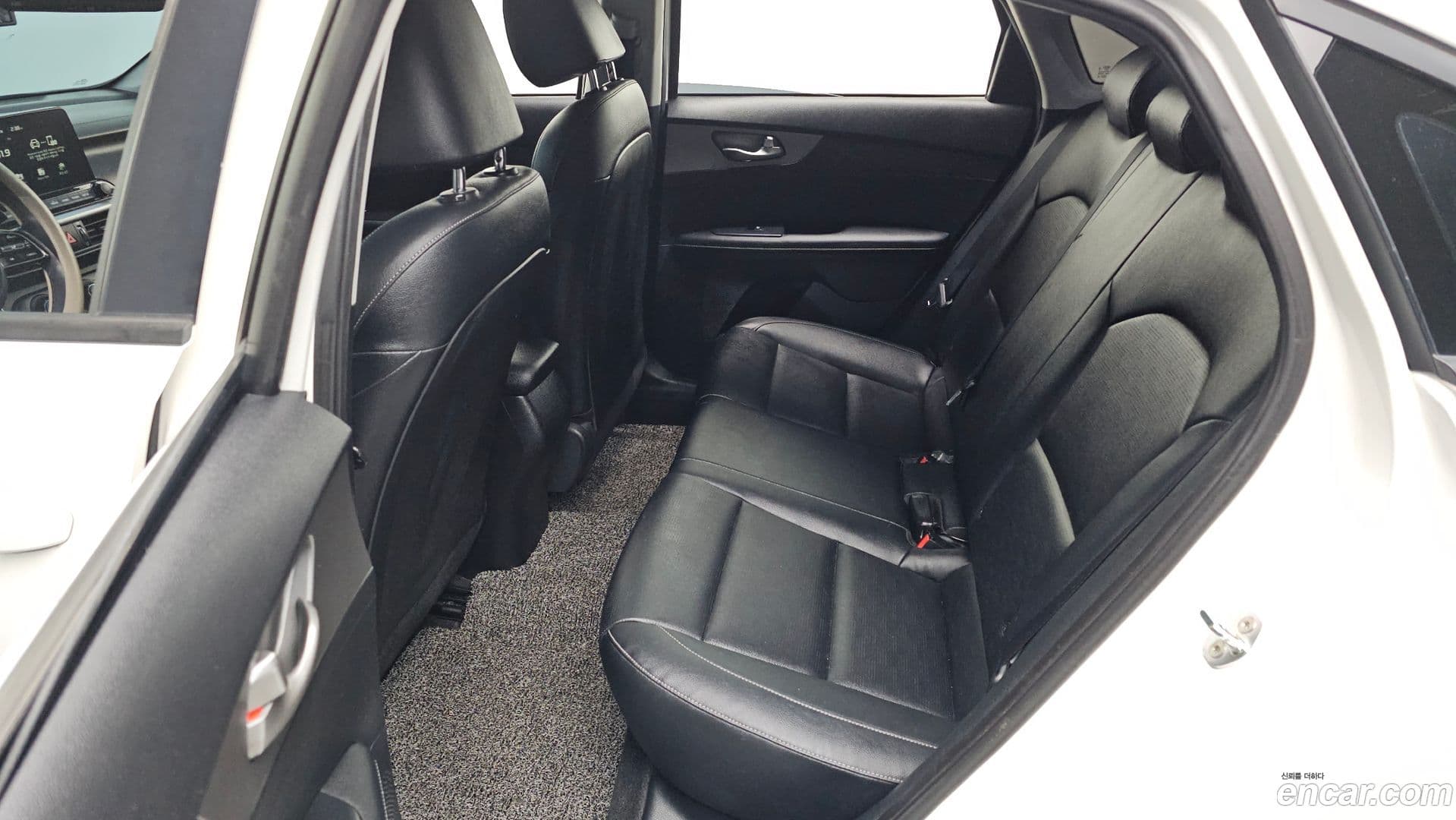 Main__Slider__Photo:K3 Kia 2019.8-10