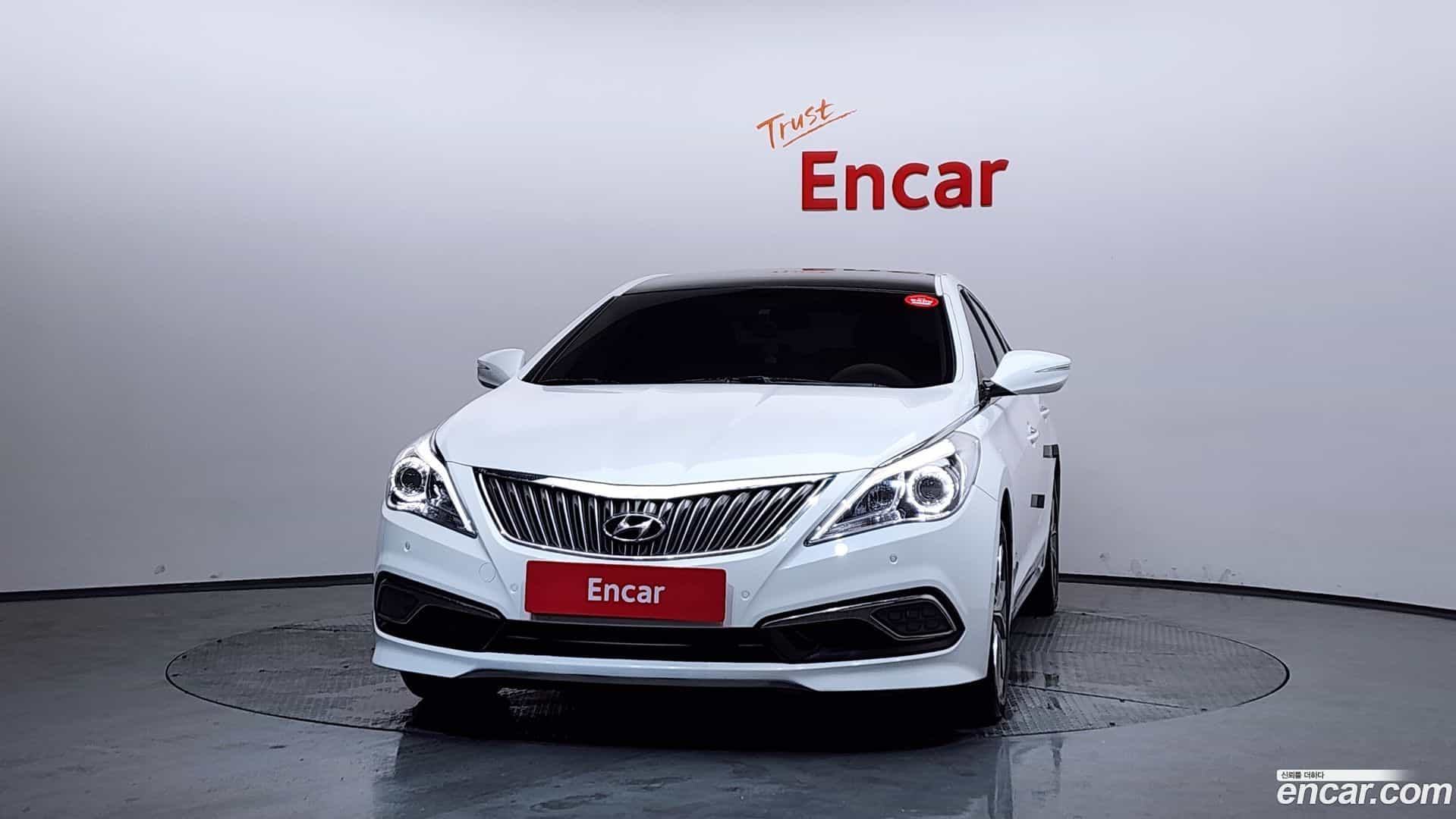 Grandeur Hyundai 2015.1-OUTER-003