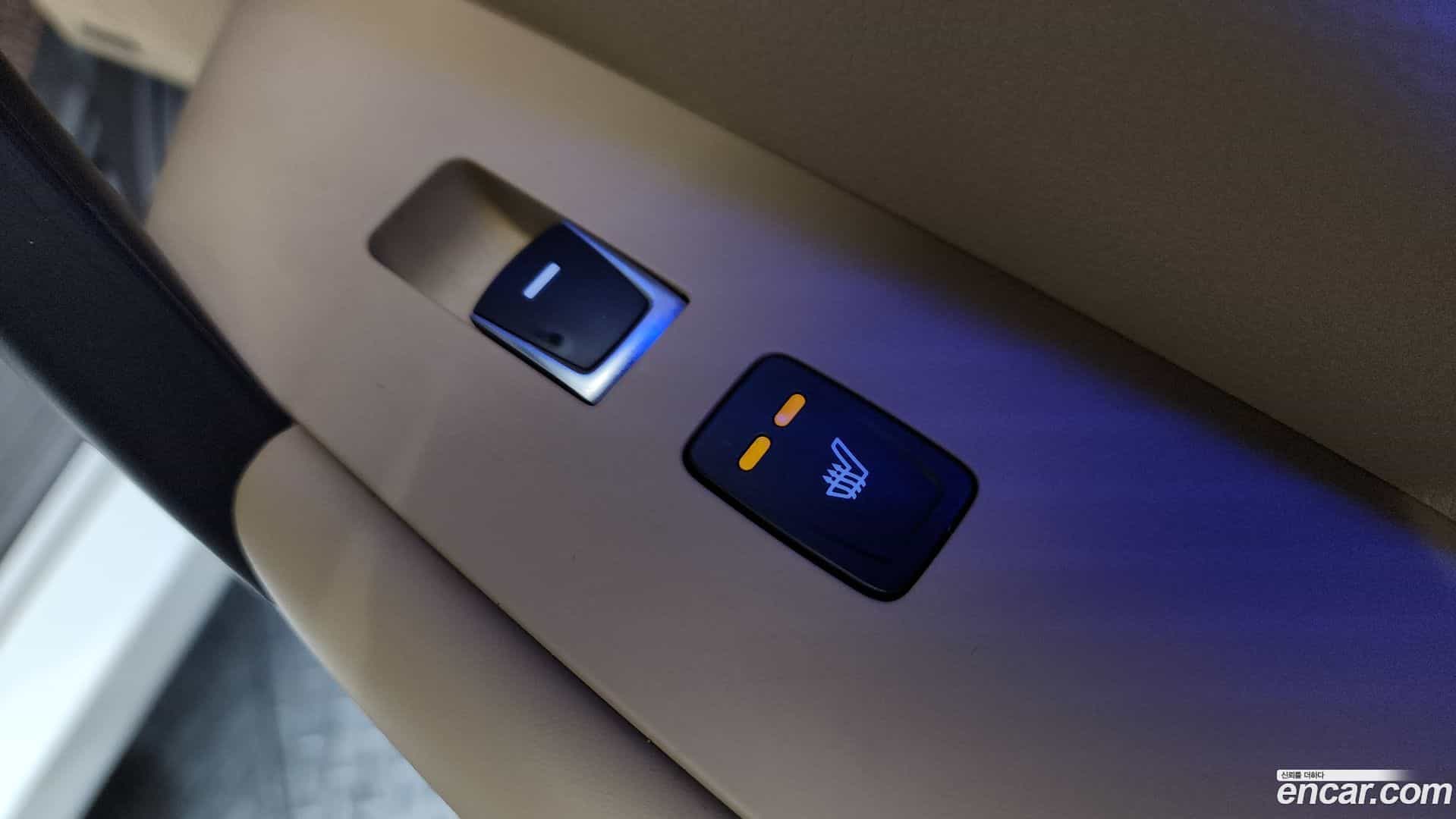 Grandeur Hyundai 2015.1-OPTION-022