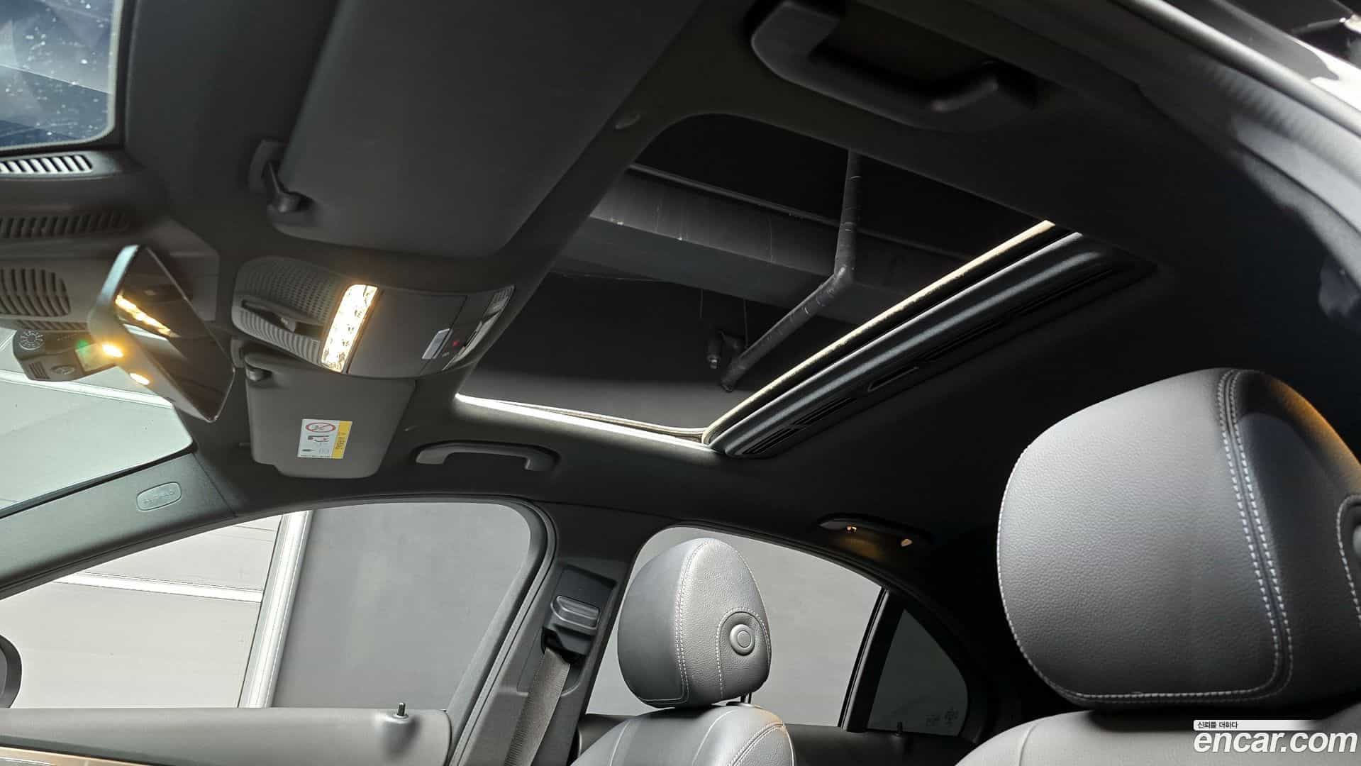 C-Class Mercedes-Benz 2021.1-OPTION-023