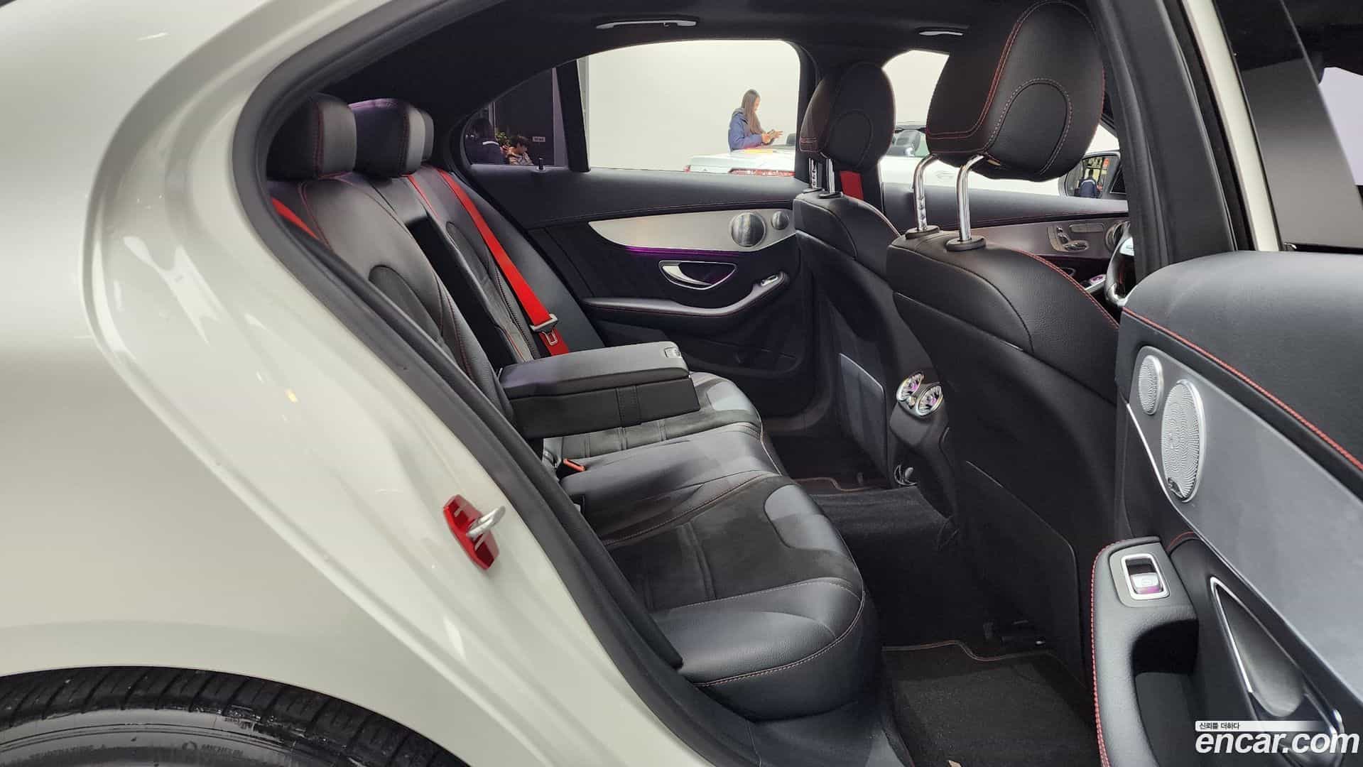 C-Class Mercedes-Benz 2016.1-OPTION-016