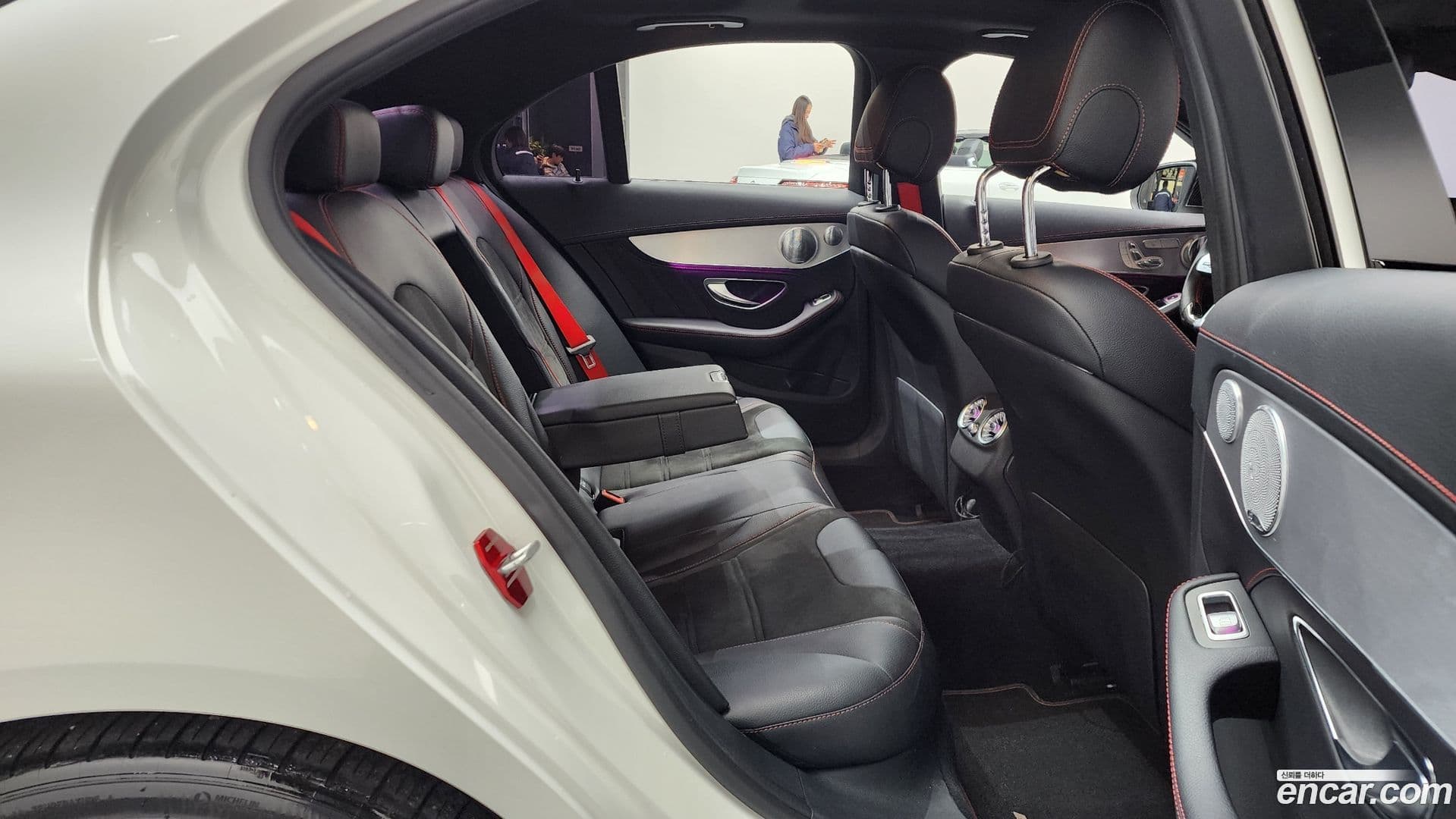 Main__Slider__Photo:C-Class Mercedes-Benz 2016.1-11