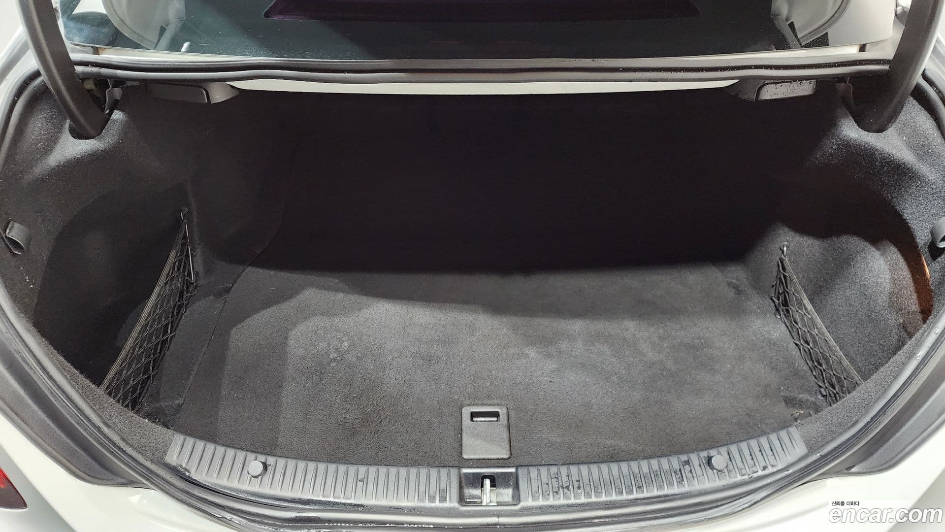 Main__Slider__Photo:C-Class Mercedes-Benz 2016.1-19