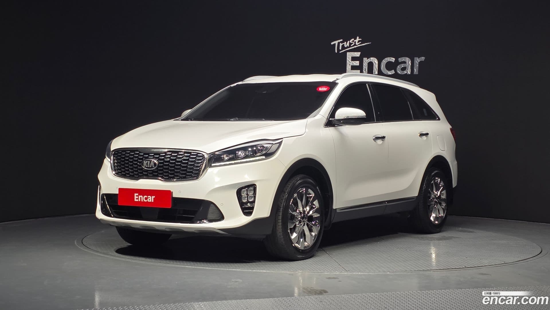 Main__Slider__Photo:Sorento Kia 2019.1-0