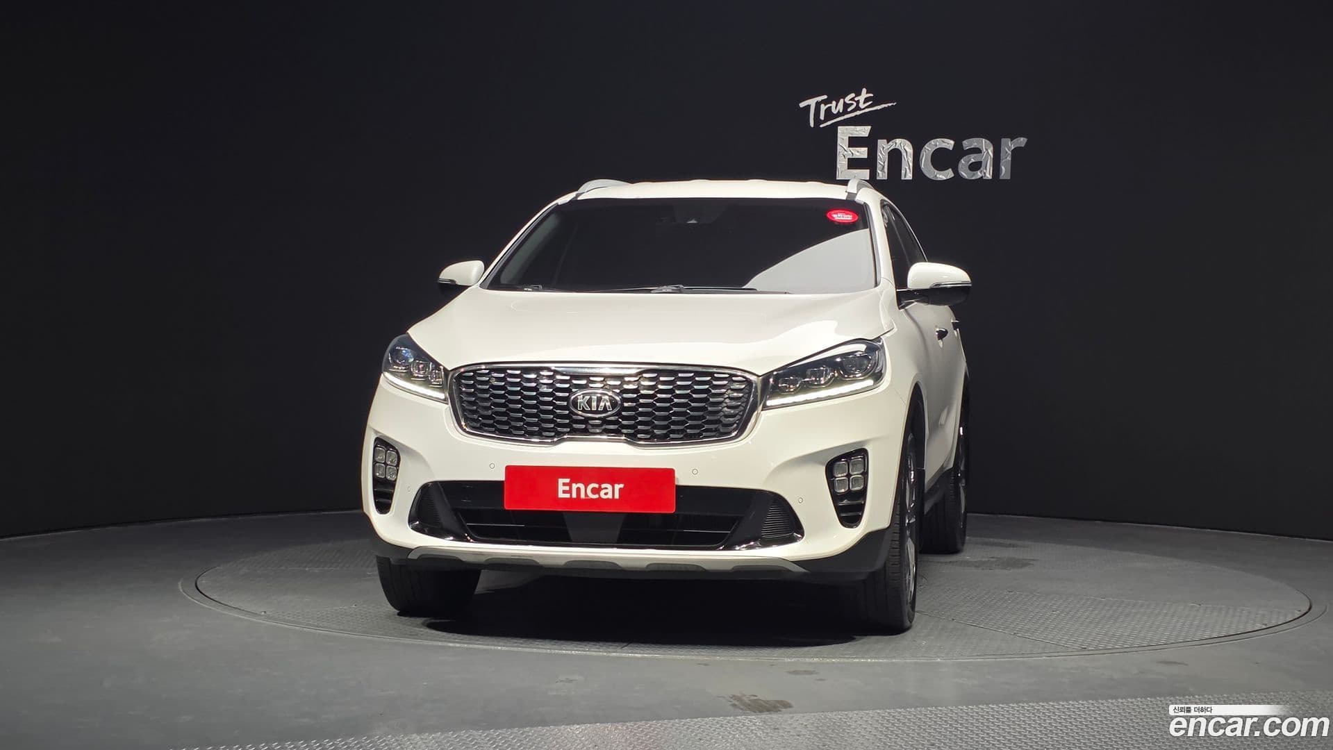 Main__Slider__Photo:Sorento Kia 2019.1-2