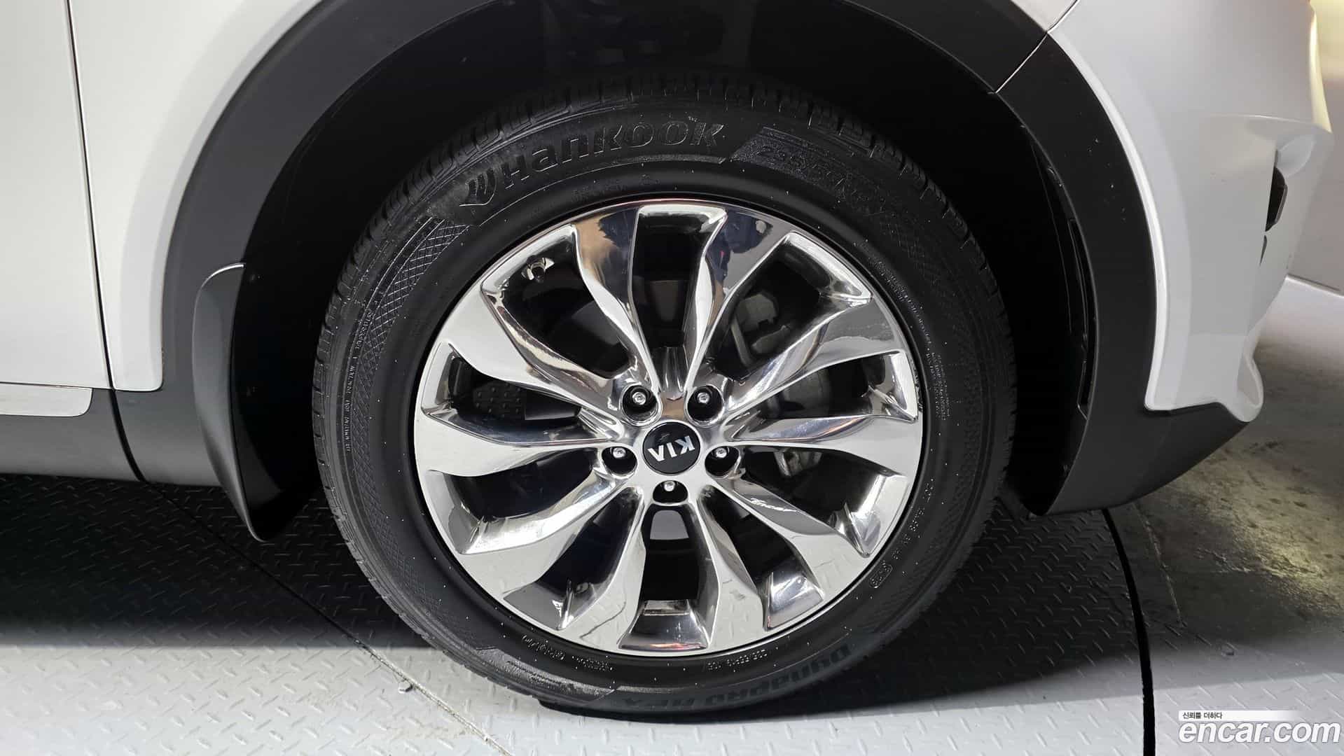 Sorento Kia 2019.1-OUTER-005