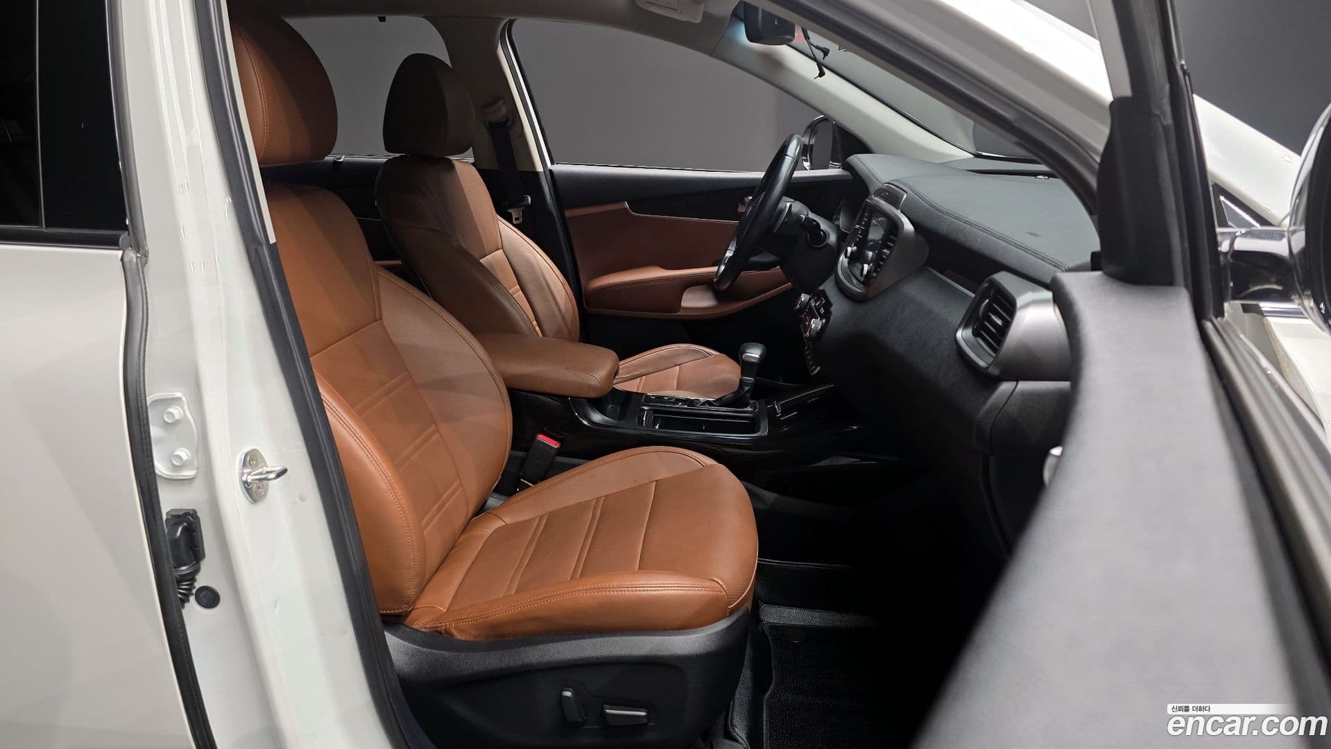 Main__Slider__Photo:Sorento Kia 2019.1-10