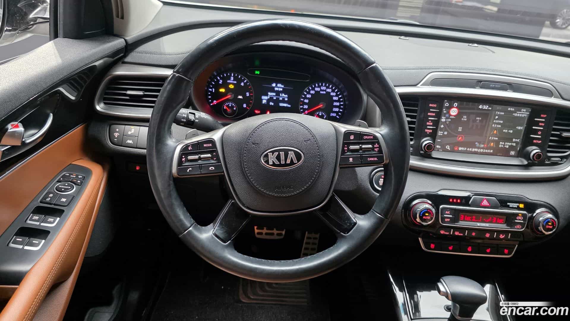 Sorento Kia 2019.1-OPTION-017