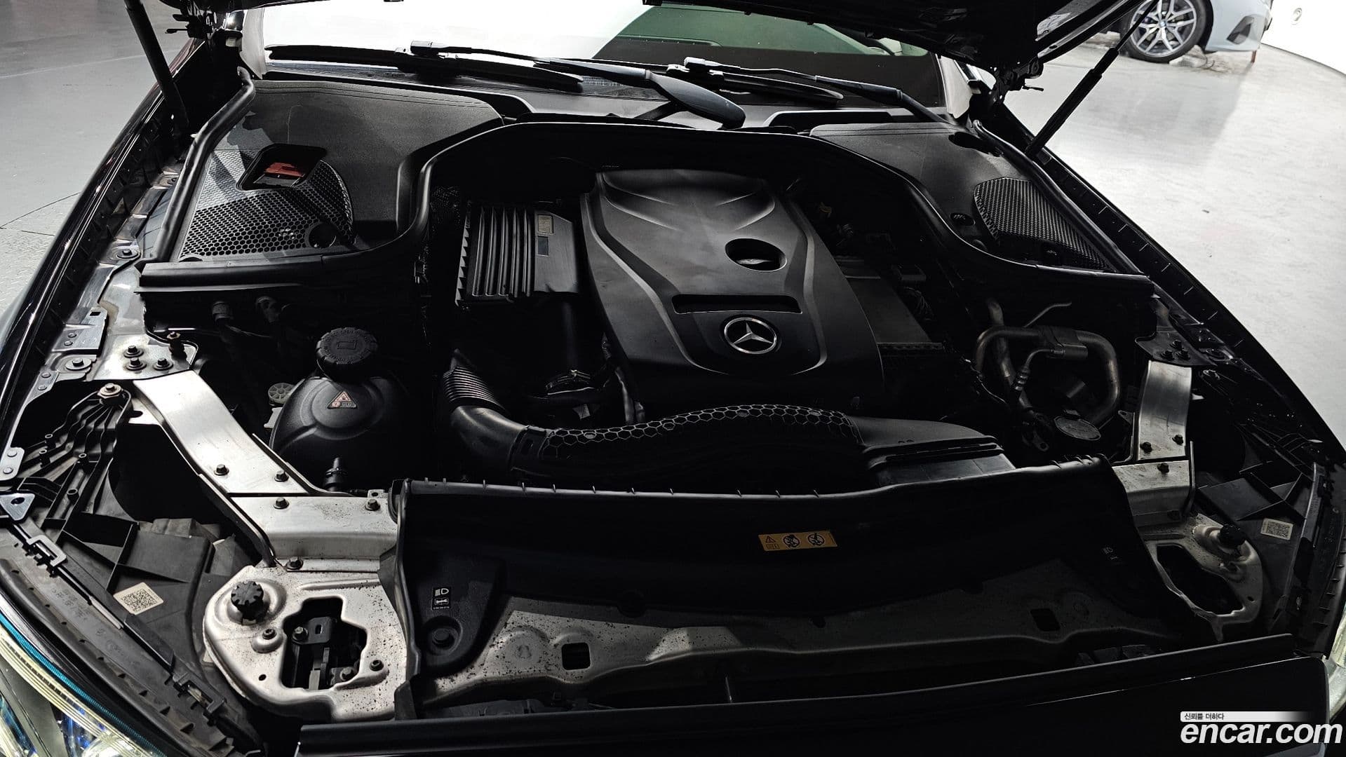 Main__Slider__Photo:E-Class Mercedes-Benz 2016.7-5