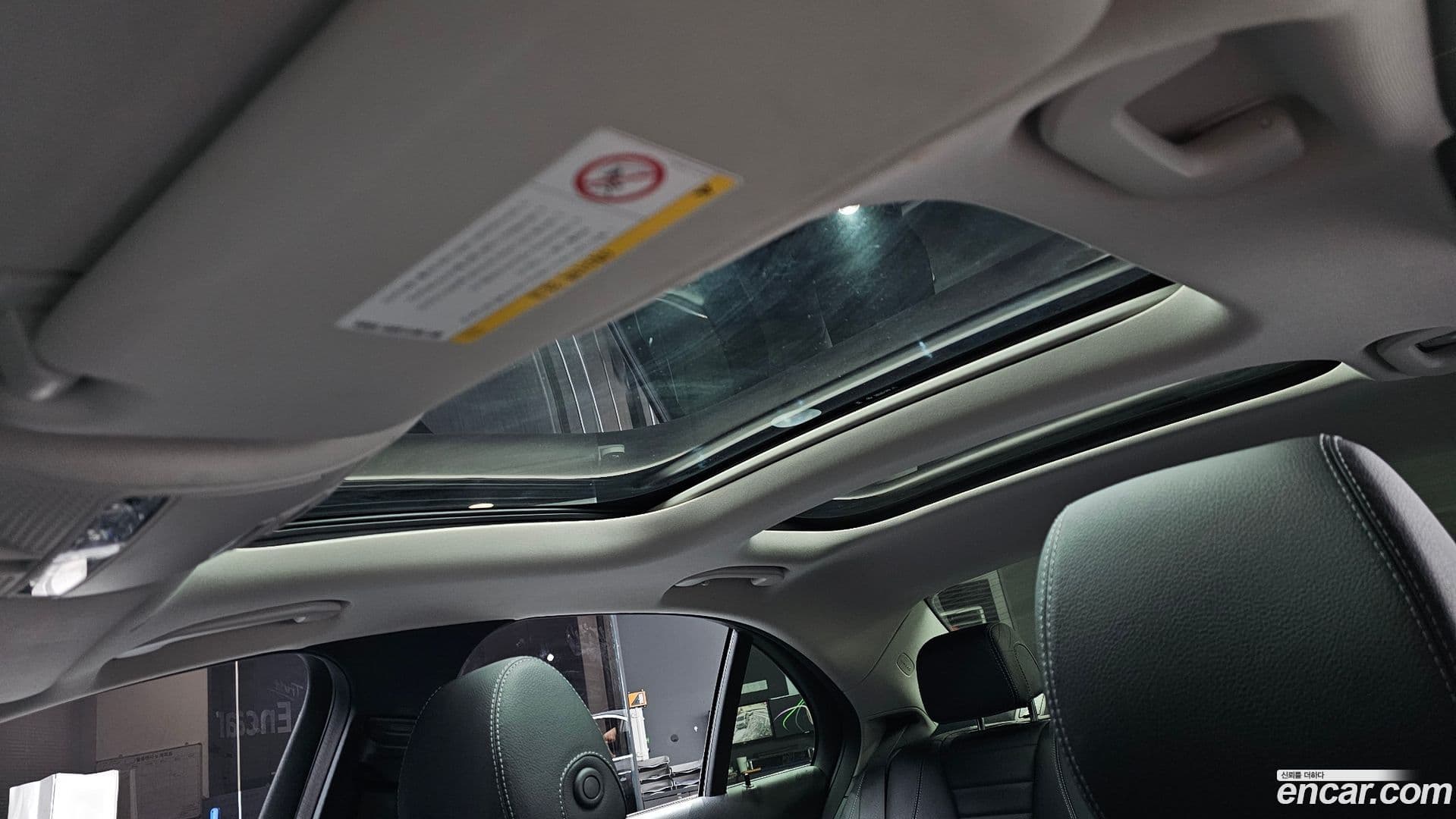 Main__Slider__Photo:E-Class Mercedes-Benz 2016.7-15