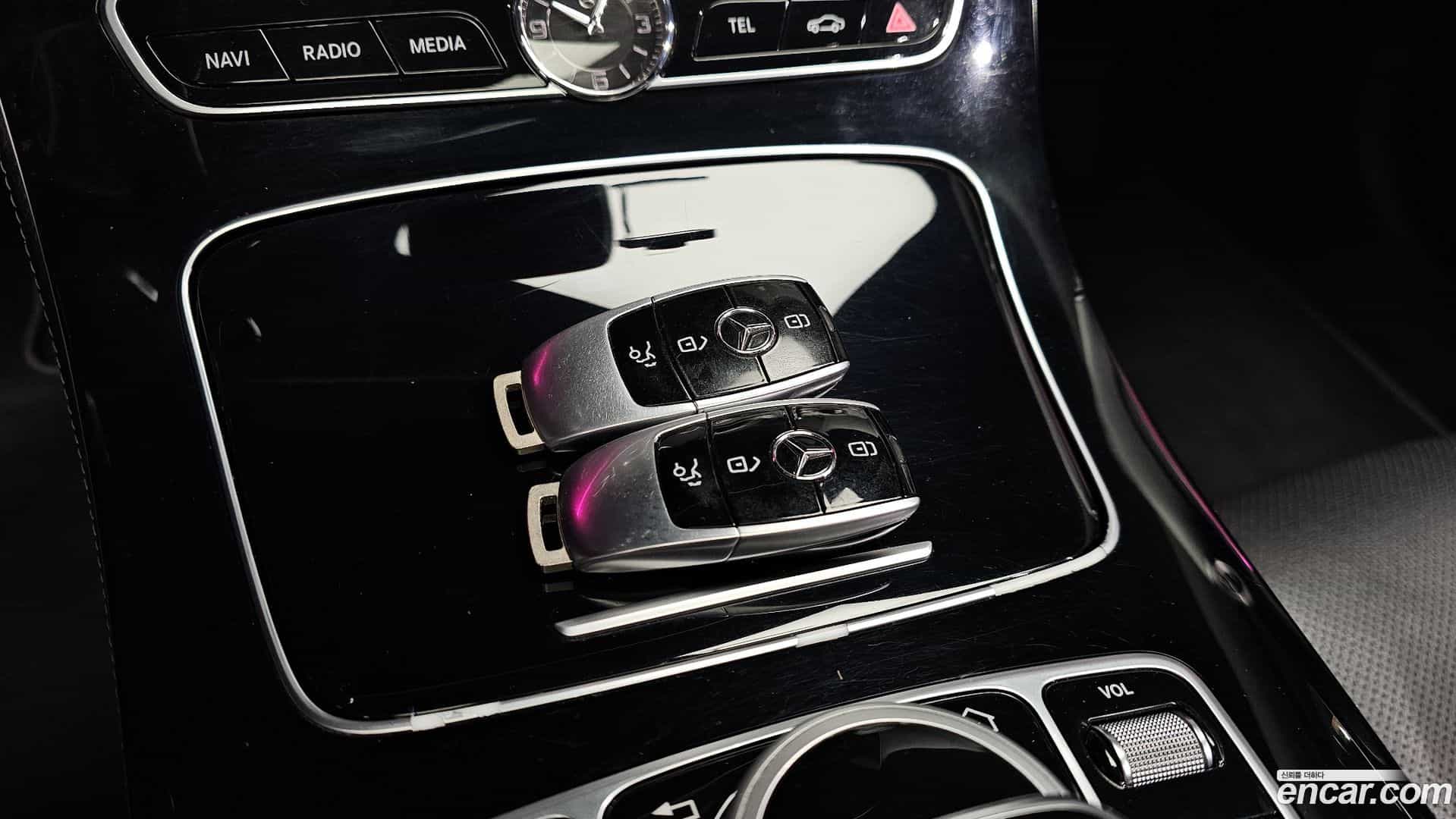 E-Class Mercedes-Benz 2016.7-OPTION-023
