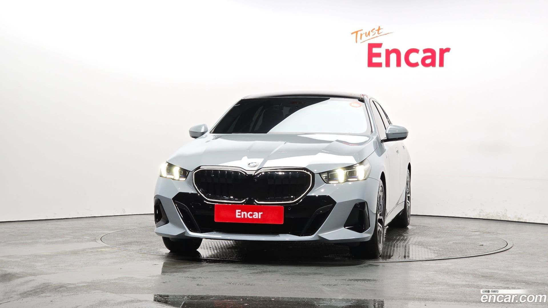 Main__Slider__Photo:5-Series BMW 2025.6-2