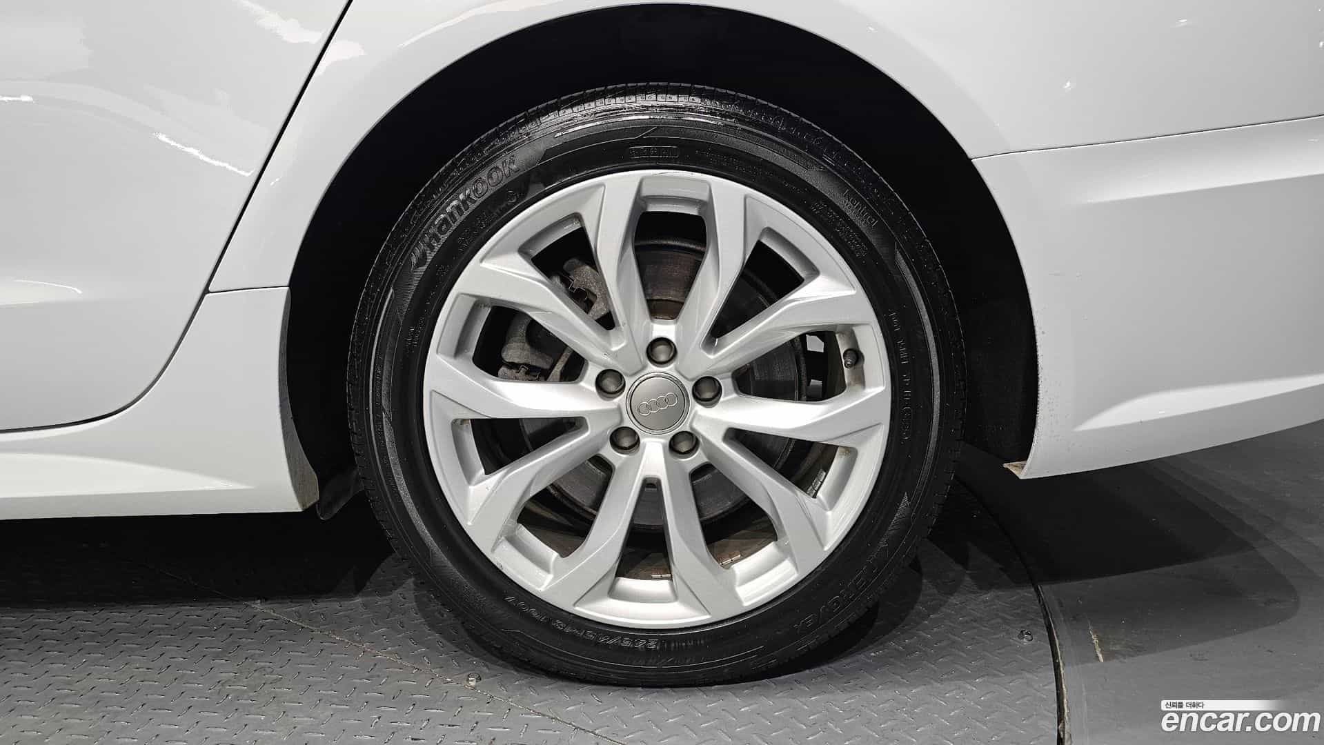 A6 Audi 2017.11-OUTER-005