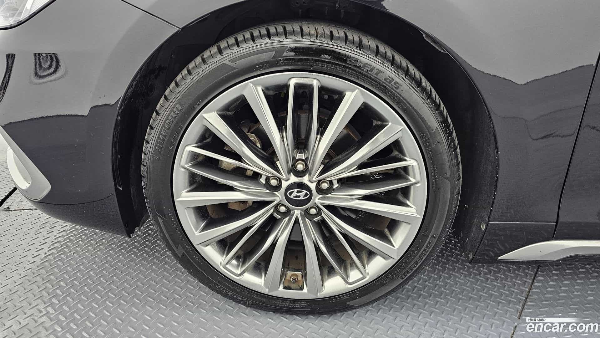 Grandeur Hyundai 2018.3-OUTER-005