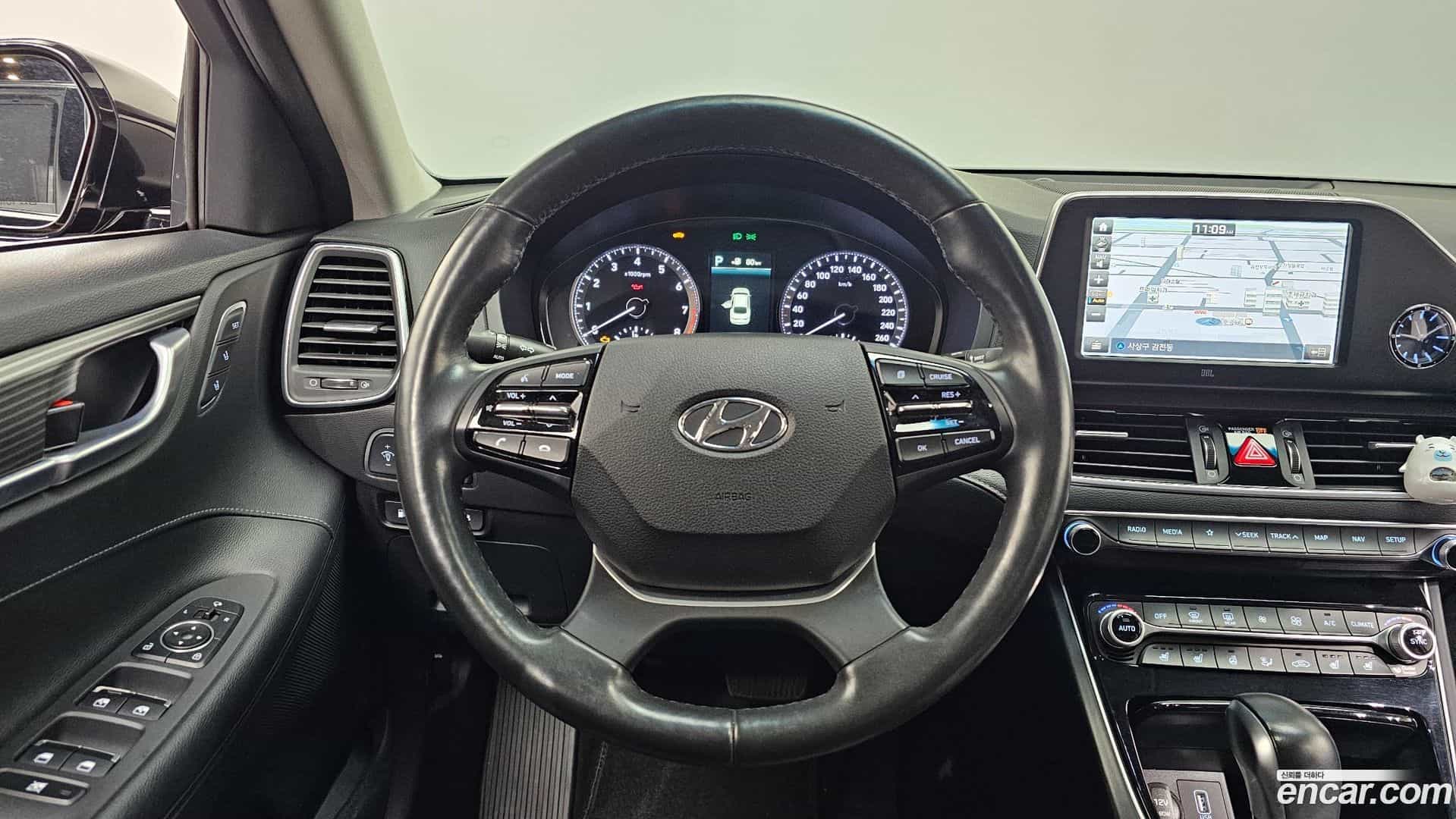 Grandeur Hyundai 2018.3-OPTION-017