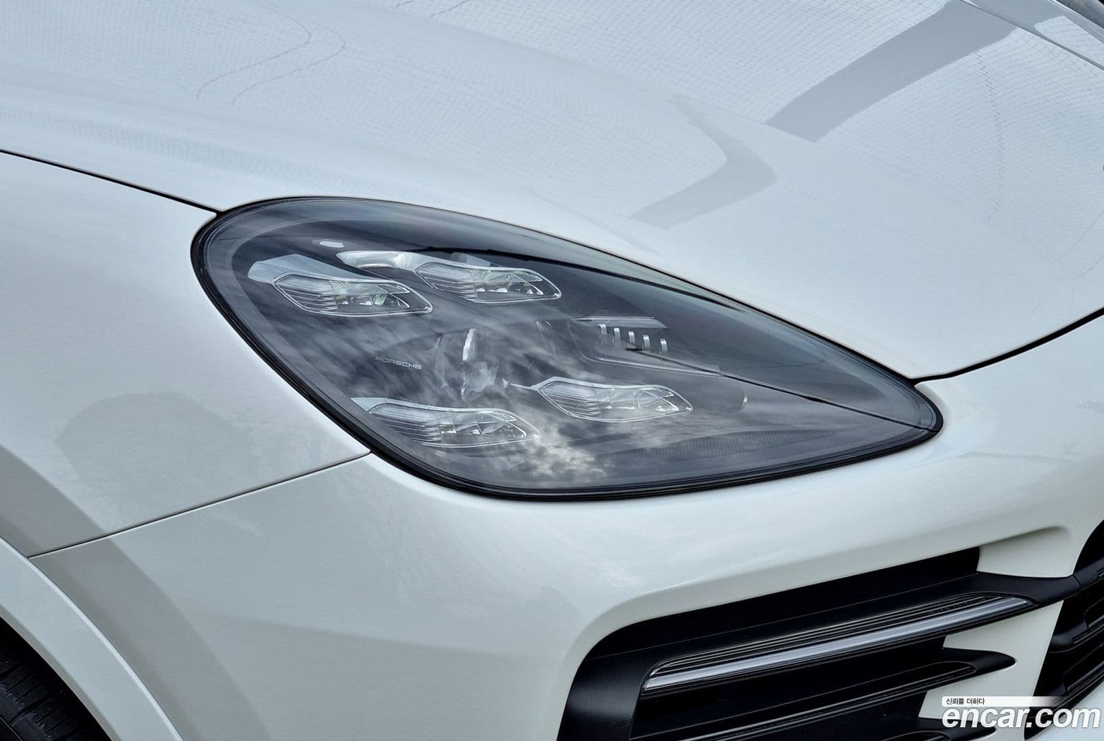 Main__Slider__Photo:Cayenne Porsche 2020.6-3