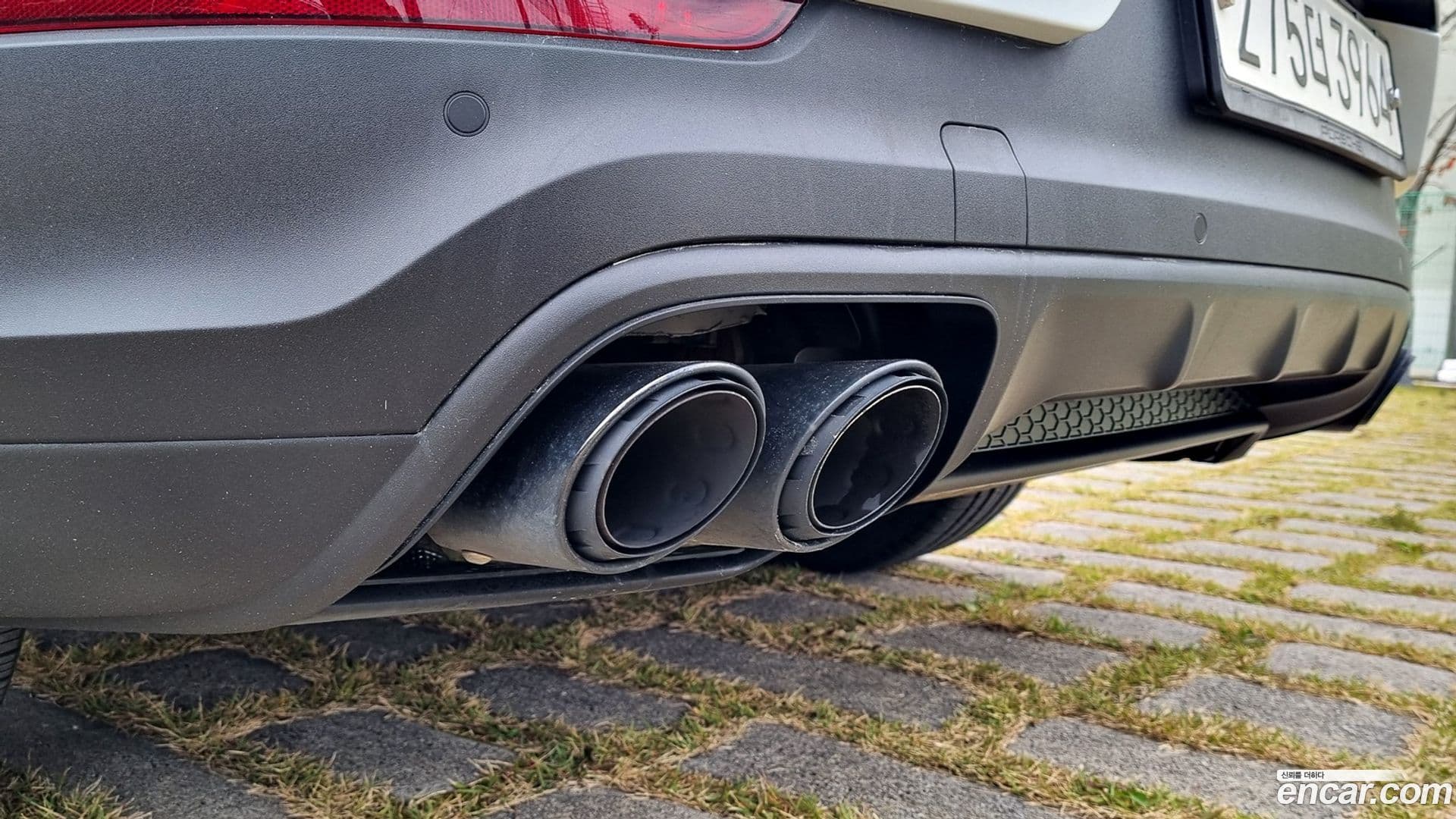 Main__Slider__Photo:Cayenne Porsche 2020.6-7