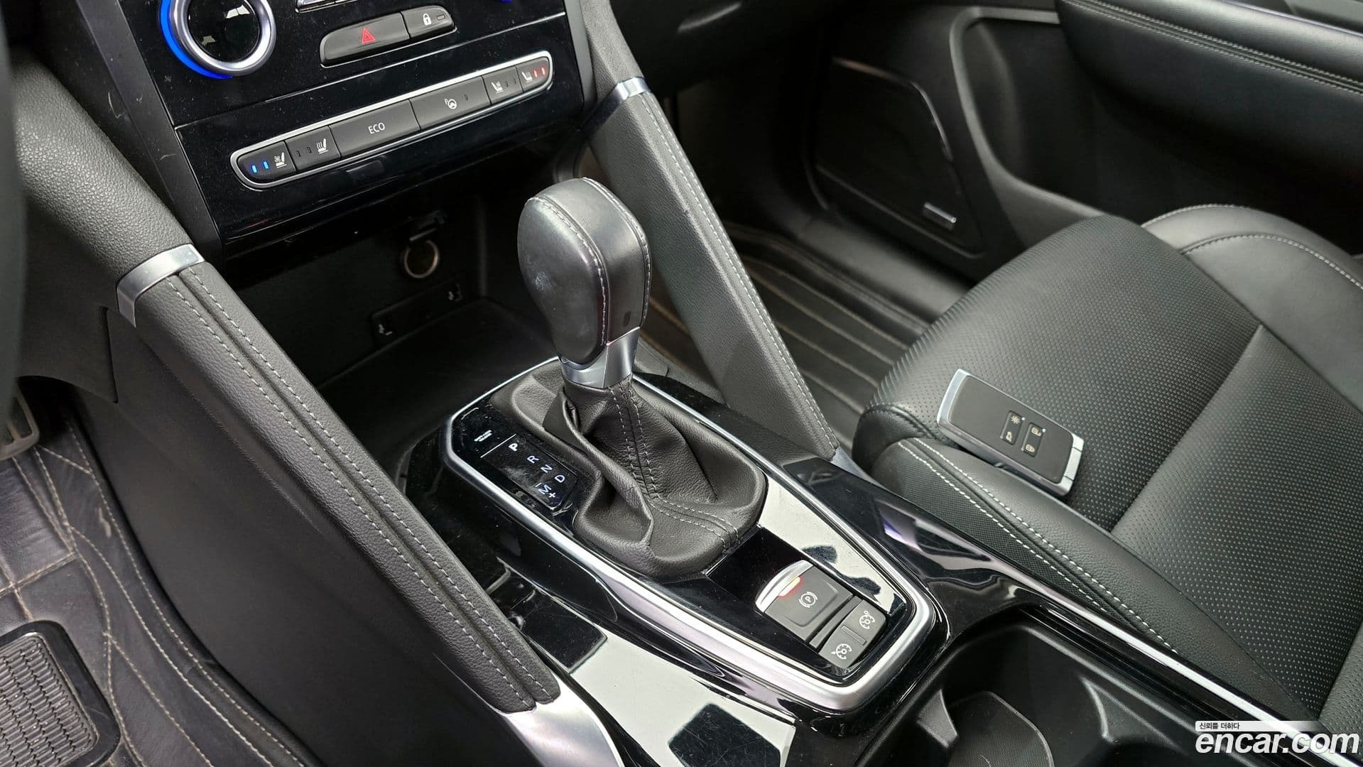 Main__Slider__Photo:QM6 Renault-KoreaSamsung 2019.7-8