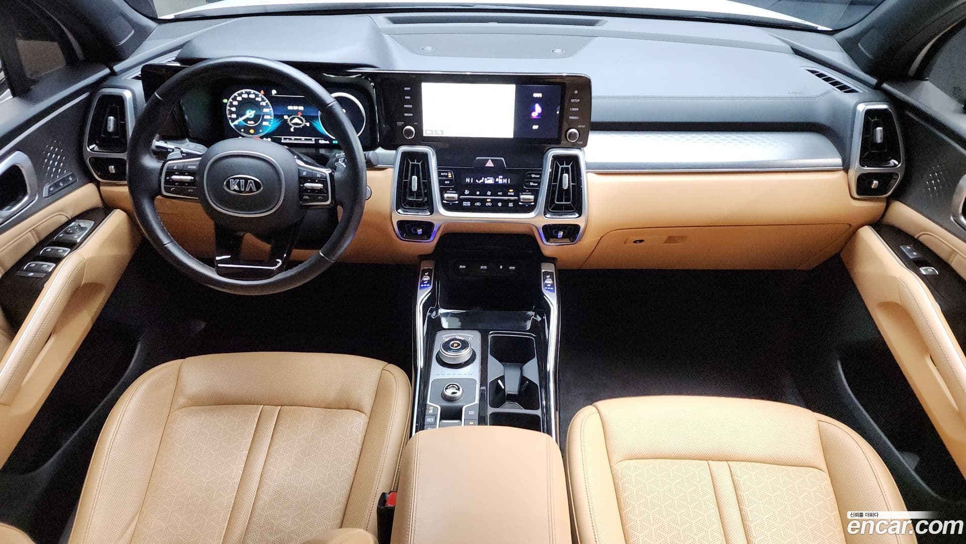 Main__Slider__Photo:Sorento Kia 2021.0-6