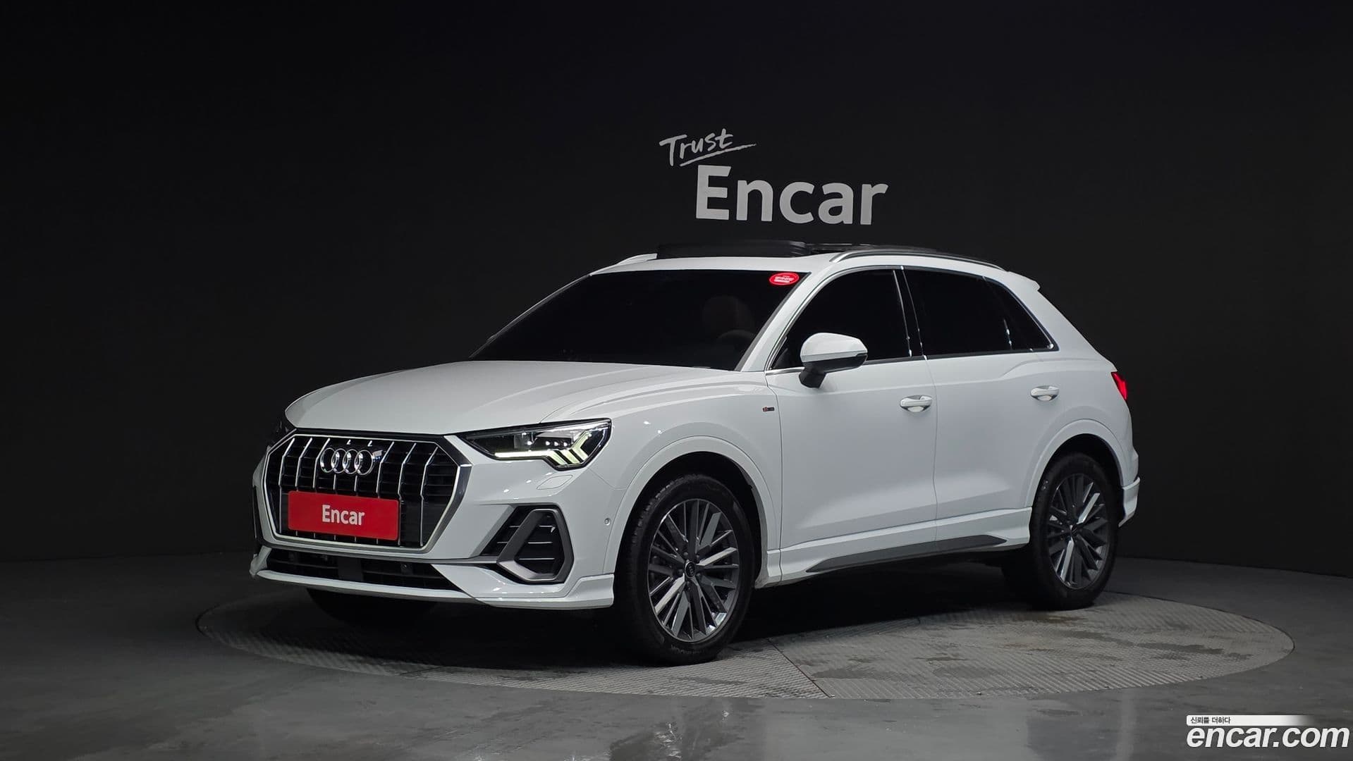 Main__Slider__Photo:Q3 Audi 2022.11-0