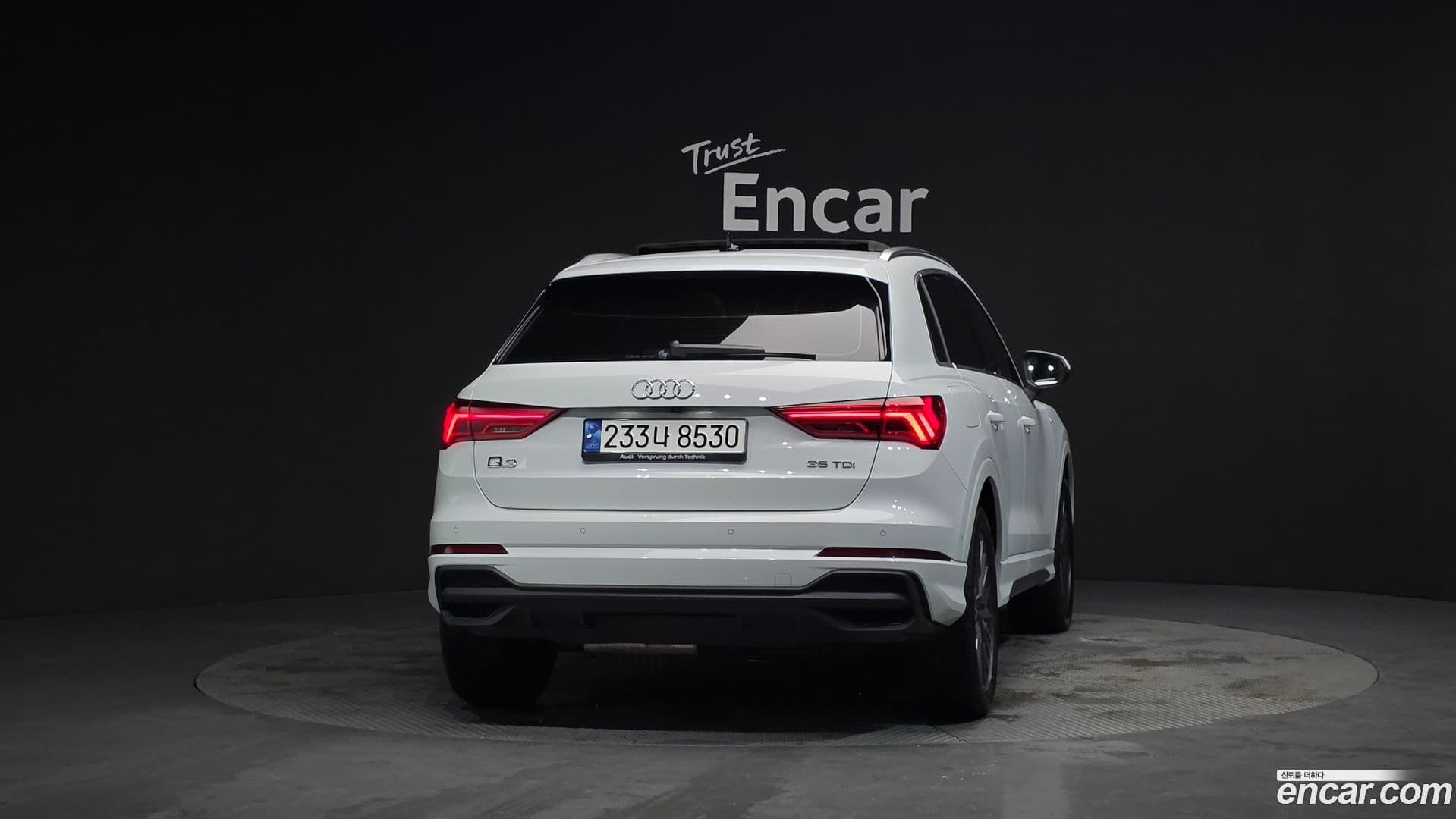 Main__Slider__Photo:Q3 Audi 2022.11-3