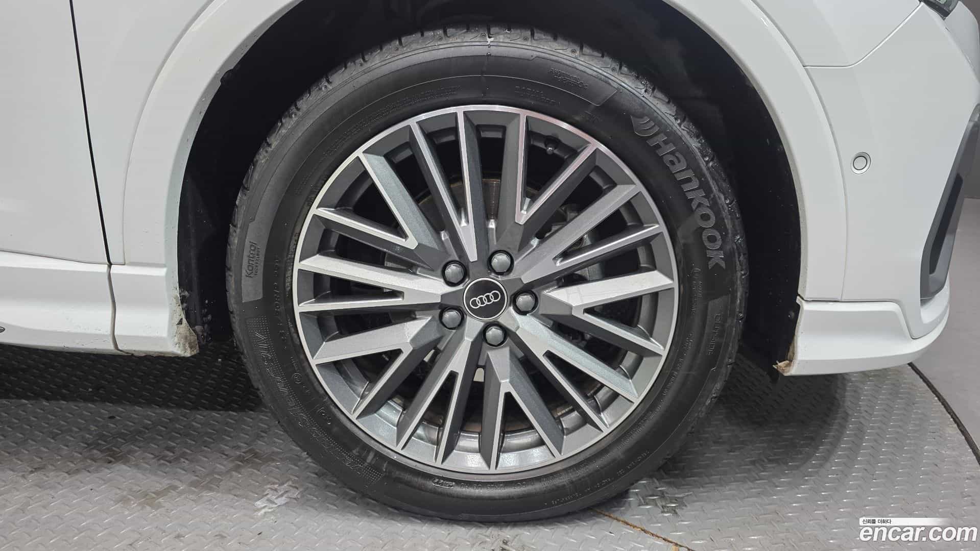 Q3 Audi 2022.11-OUTER-005