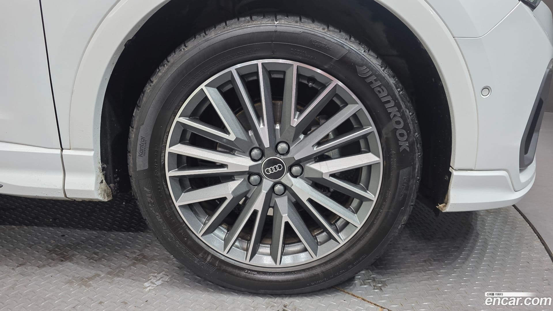 Main__Slider__Photo:Q3 Audi 2022.11-4