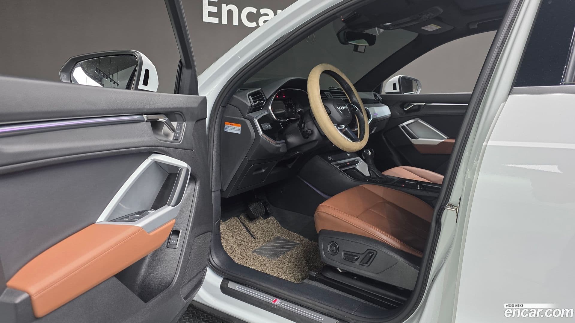 Main__Slider__Photo:Q3 Audi 2022.11-11