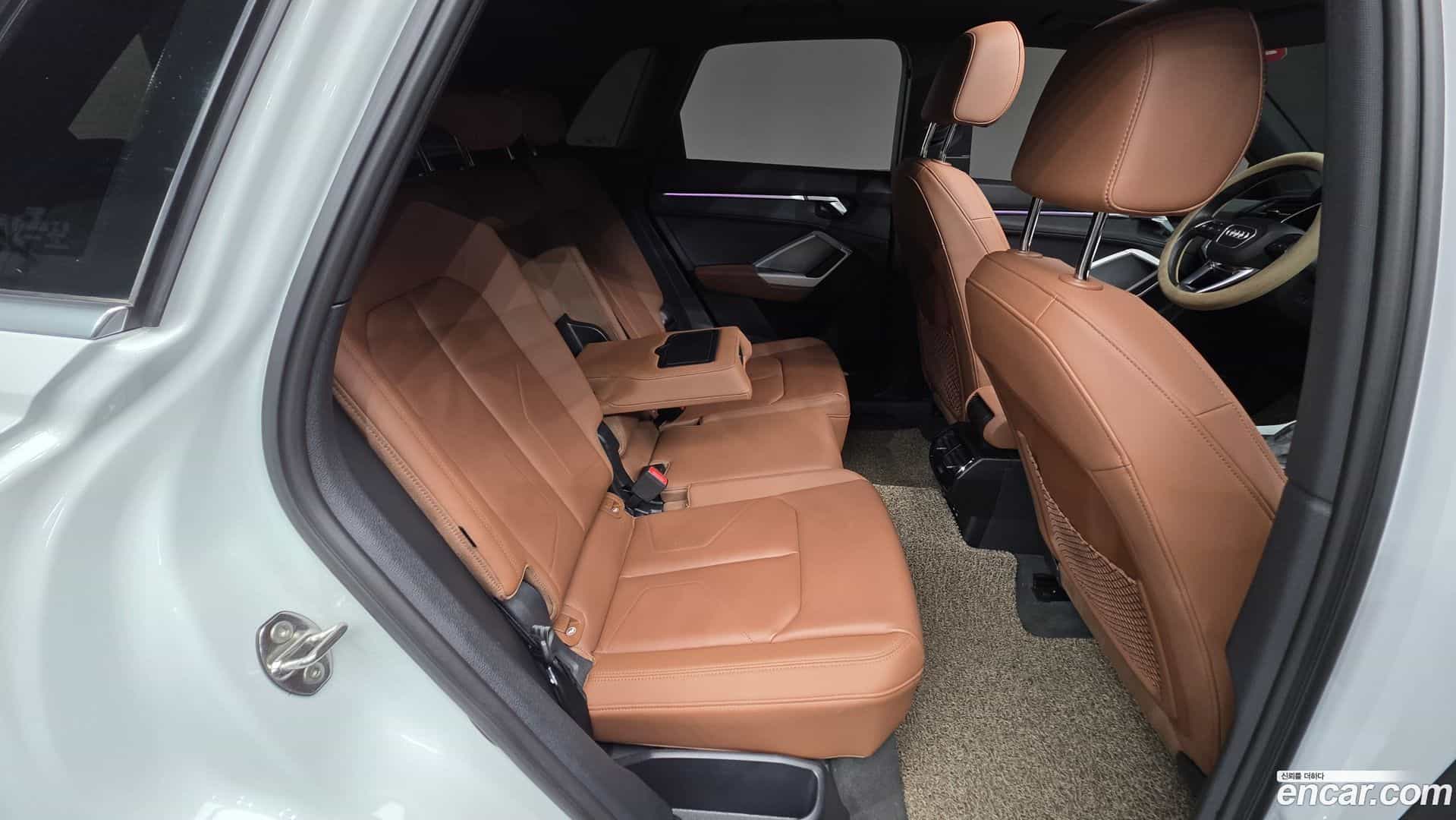 Q3 Audi 2022.11-OPTION-023