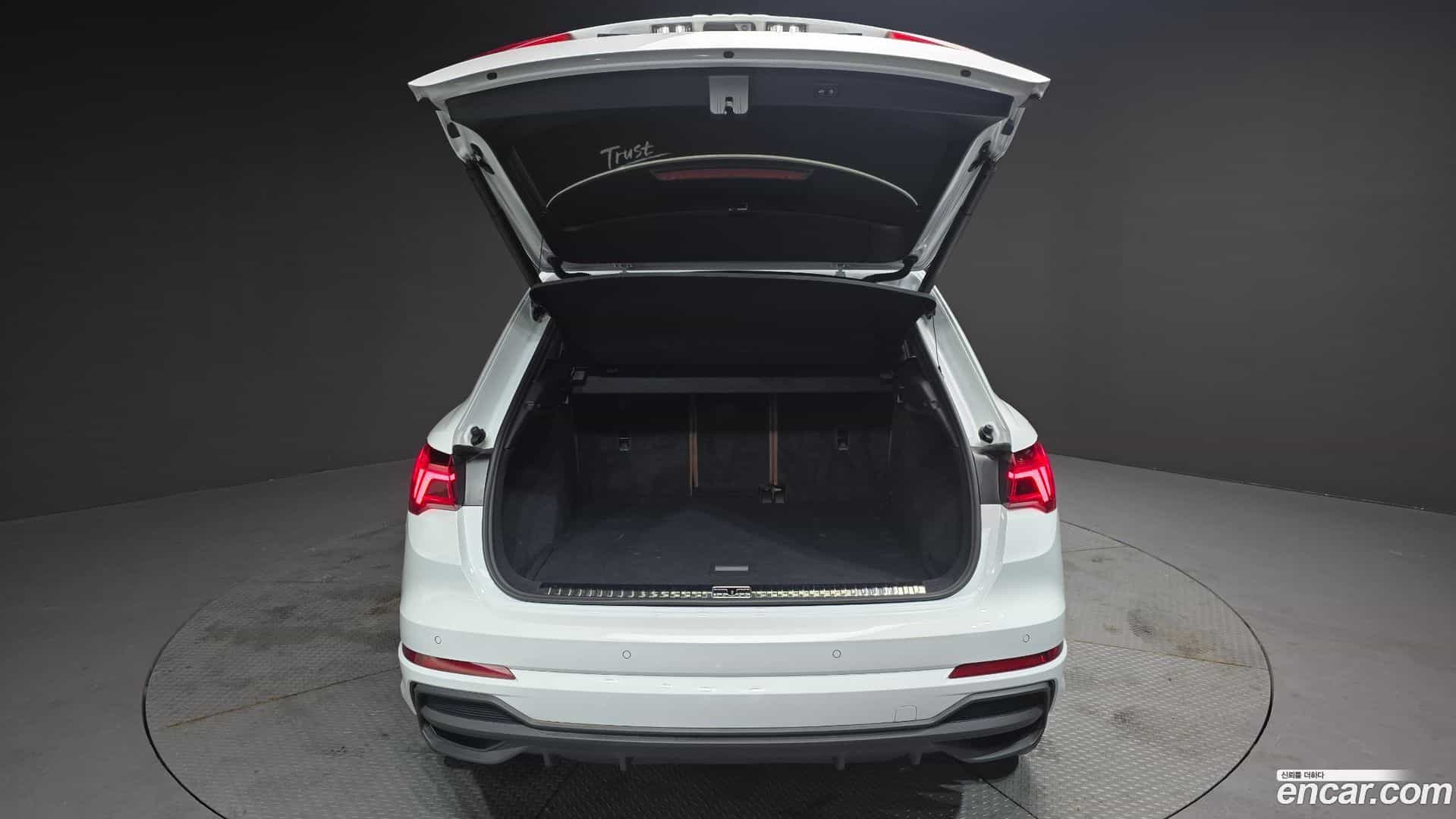 Q3 Audi 2022.11-OPTION-024