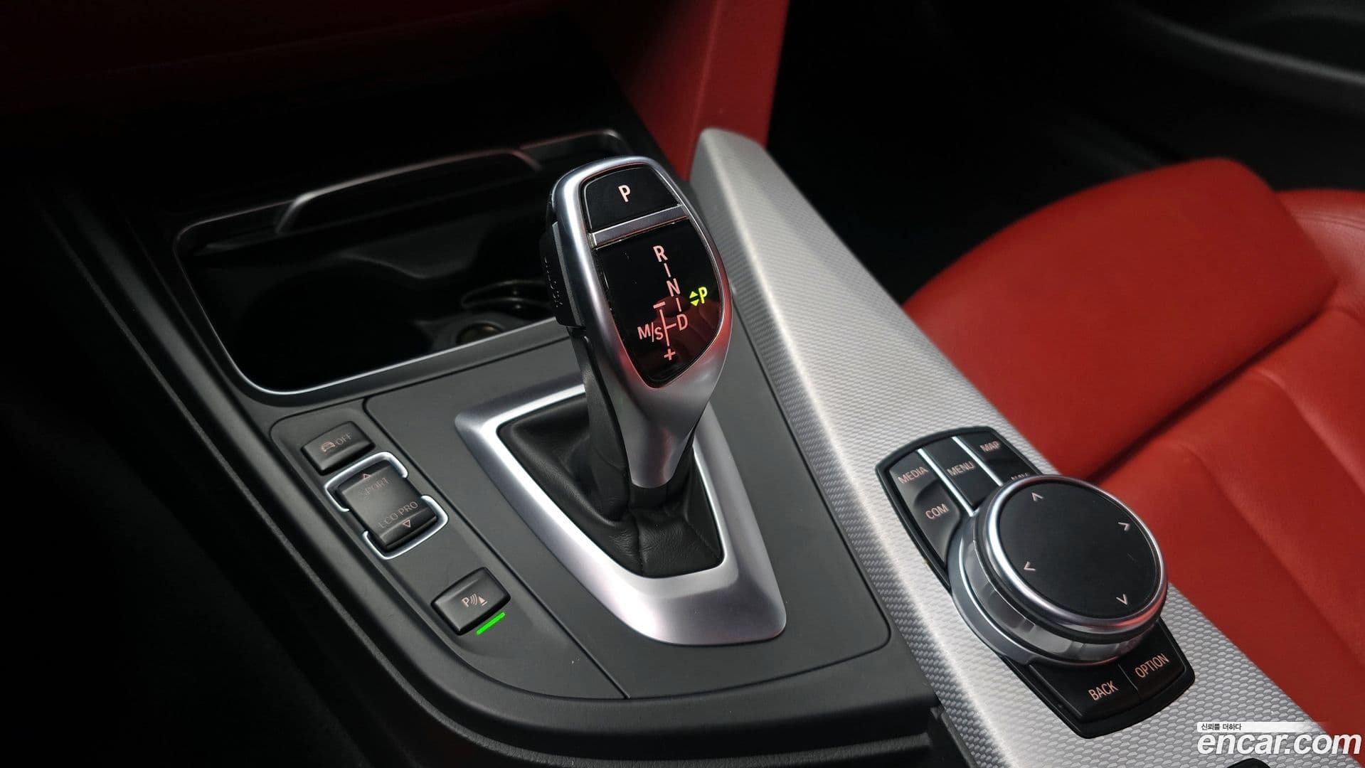 Main__Slider__Photo:4-Series BMW 2017.3-8