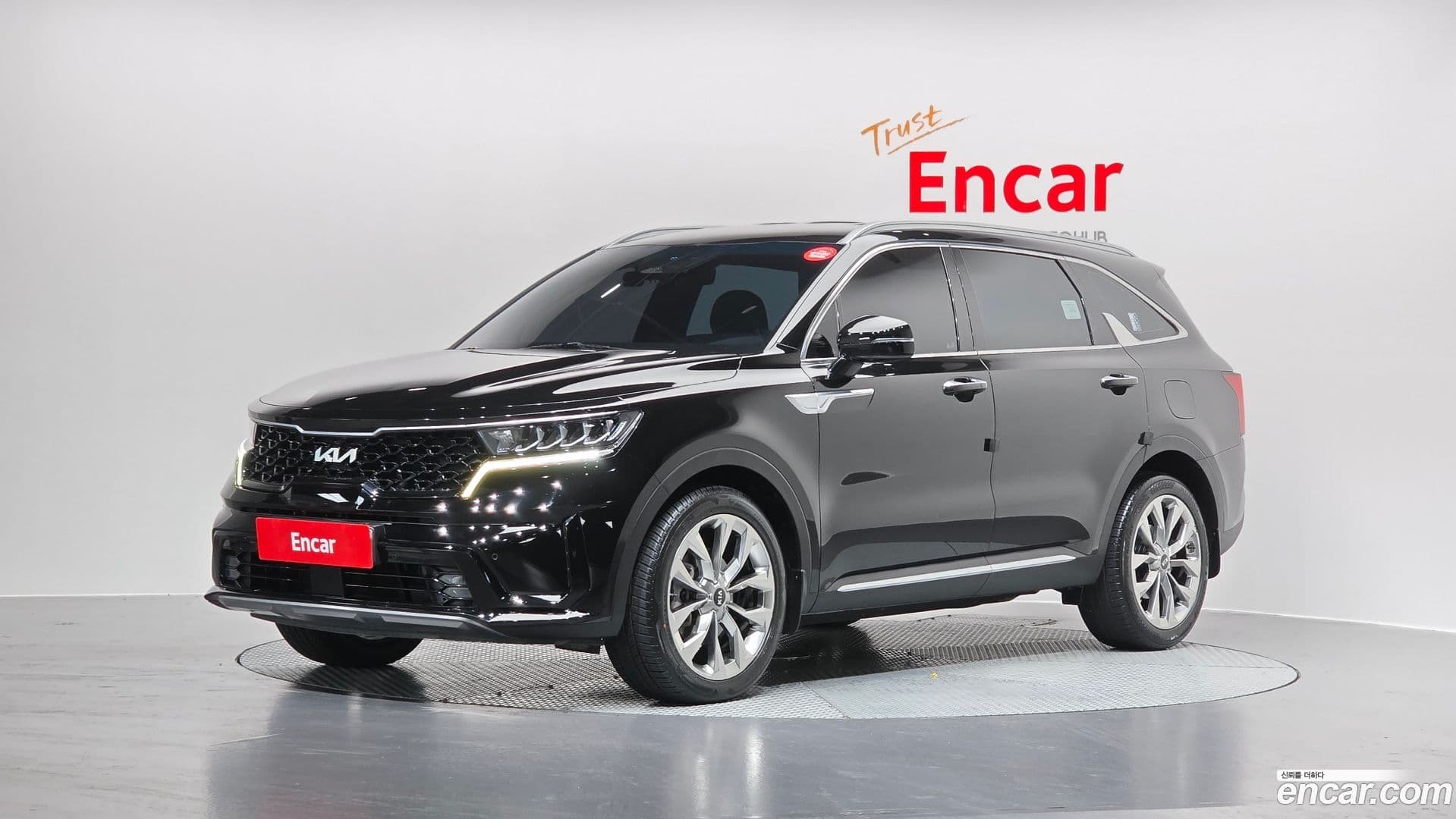 Main__Slider__Photo:Sorento Kia 2022.6-0