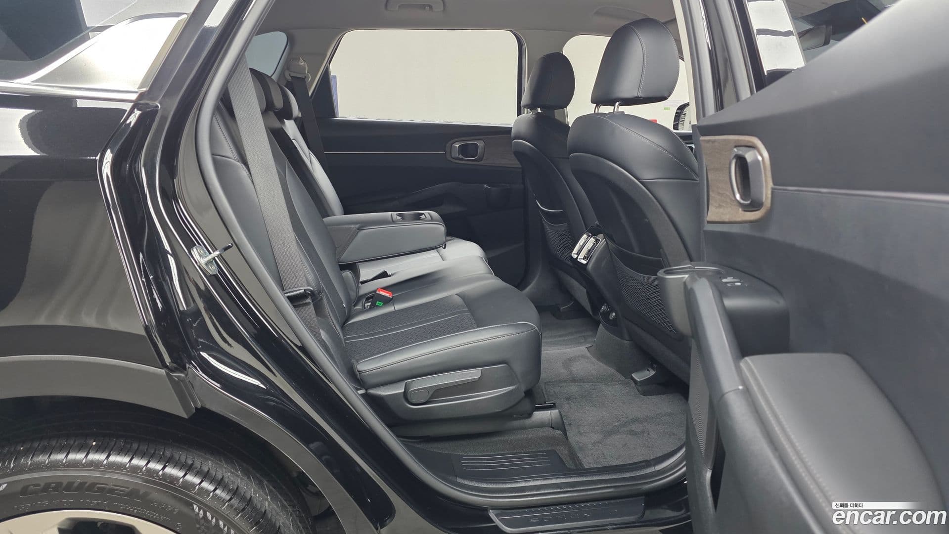 Main__Slider__Photo:Sorento Kia 2022.6-11